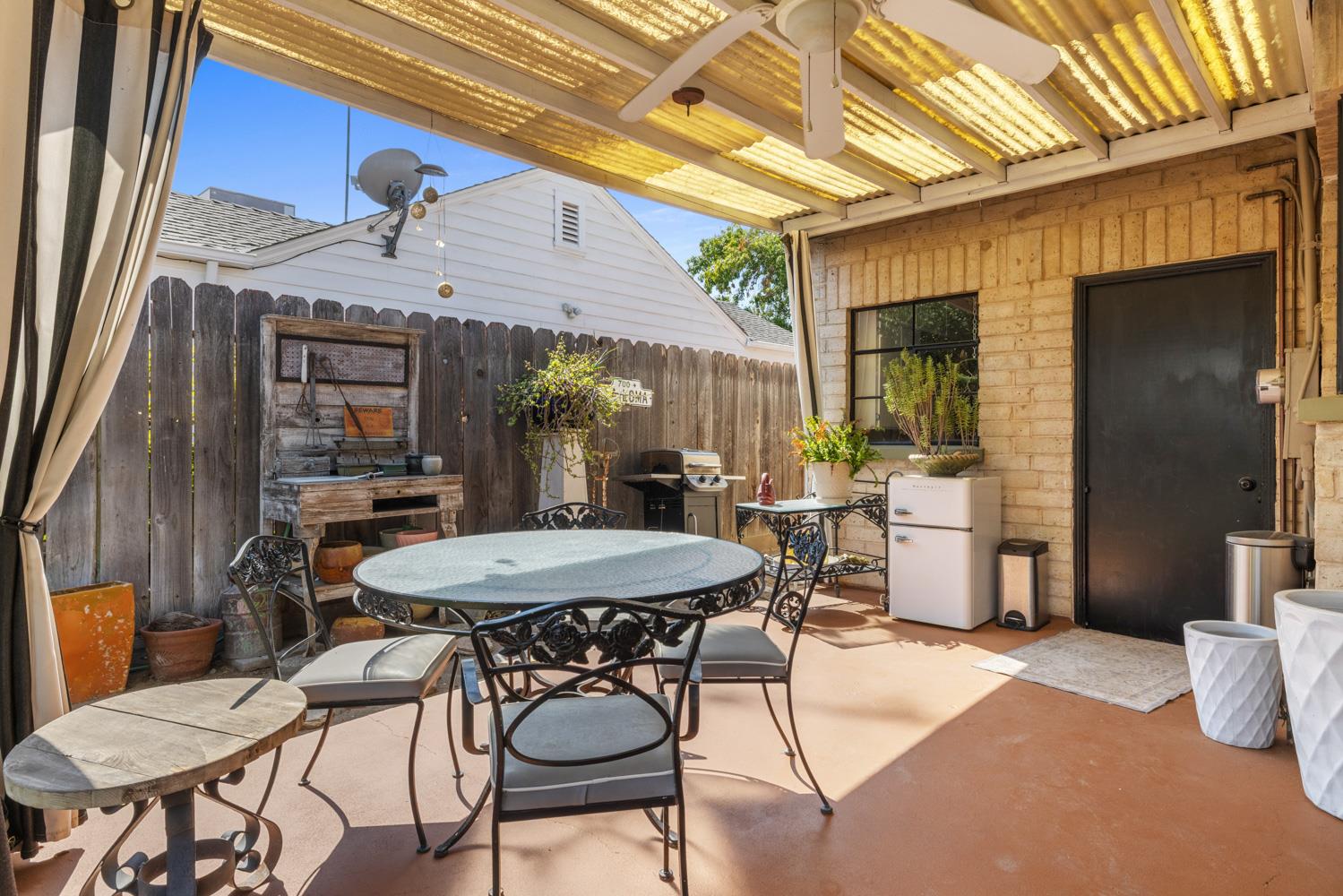 408 Wilson Ave, Modesto, CA 95354