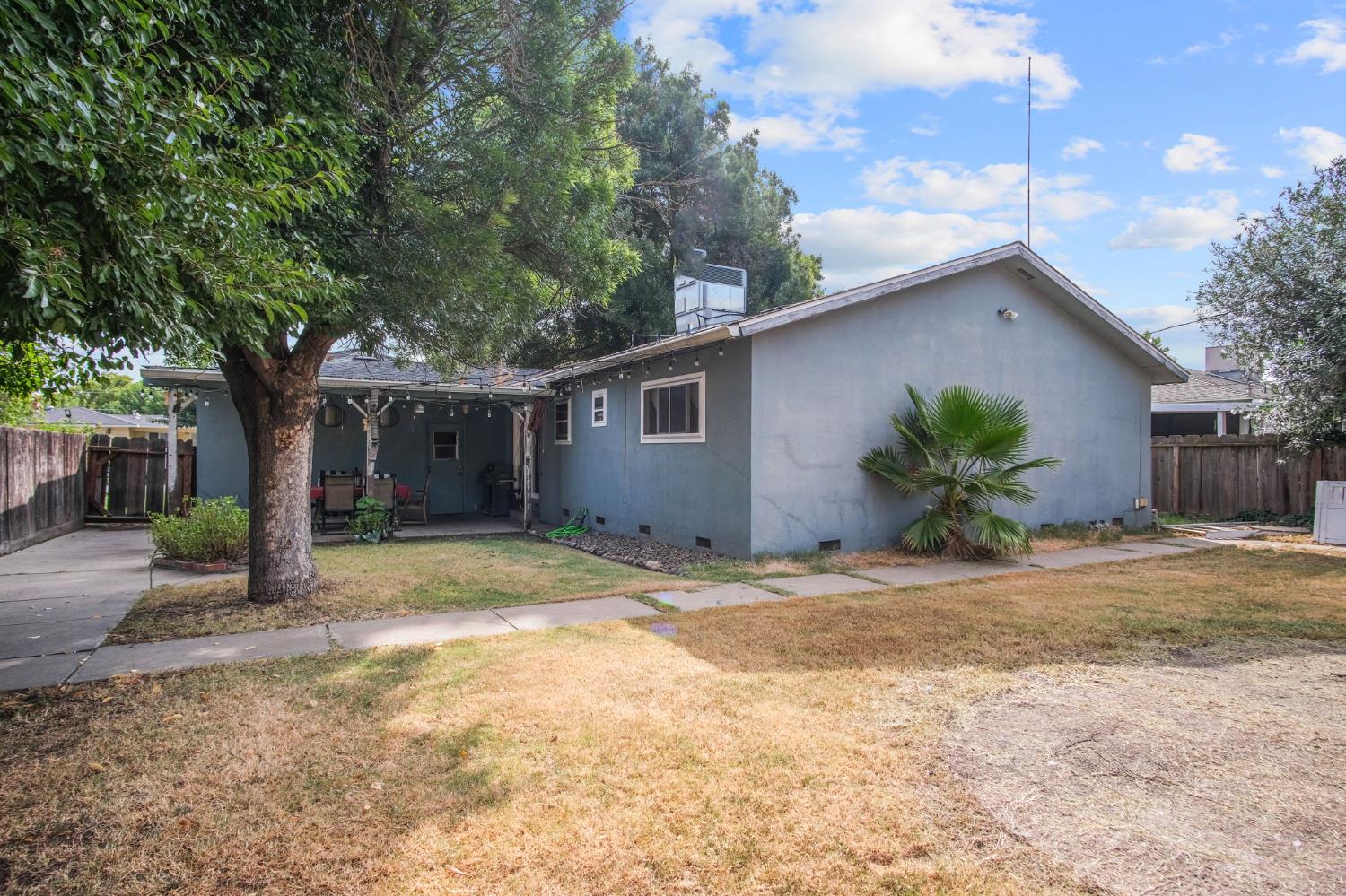 3221 Dublin Ave, Merced, CA 95340