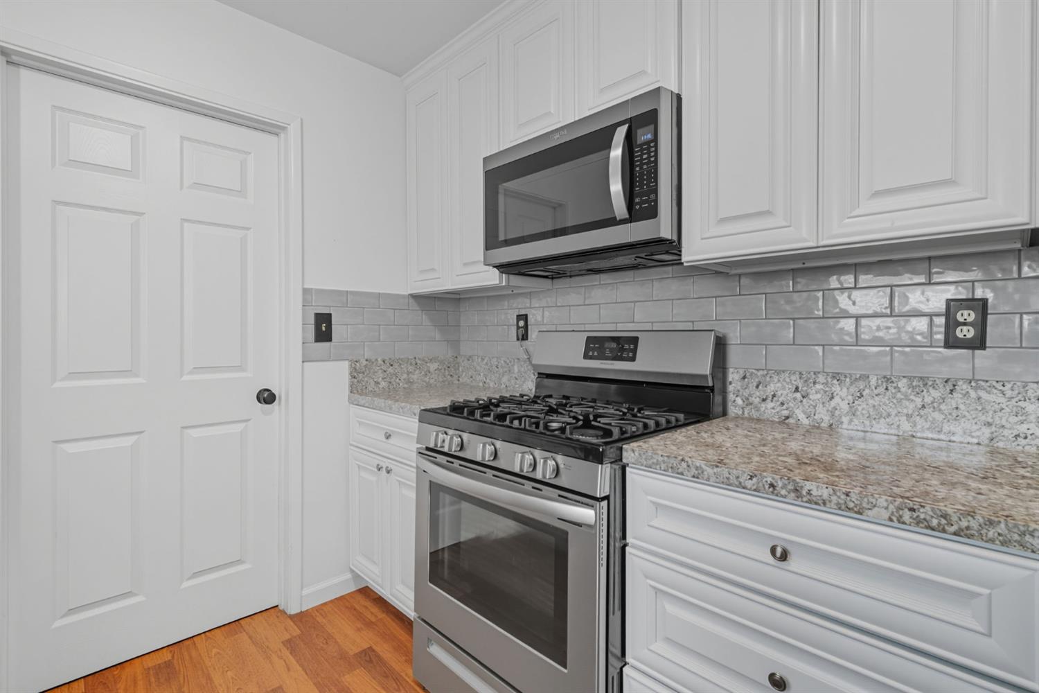 301 E North St, Oakdale, CA 95361