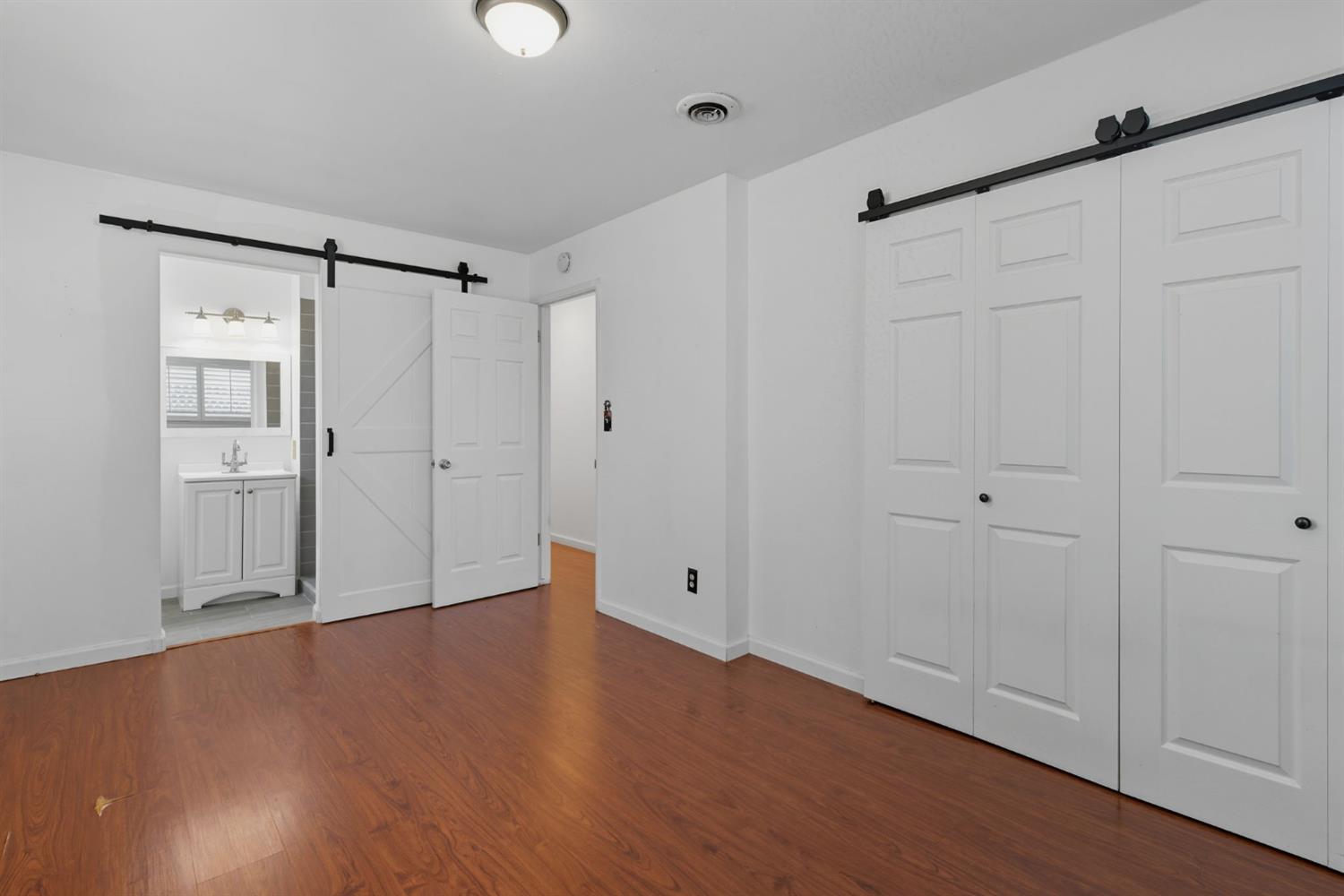 301 E North St, Oakdale, CA 95361