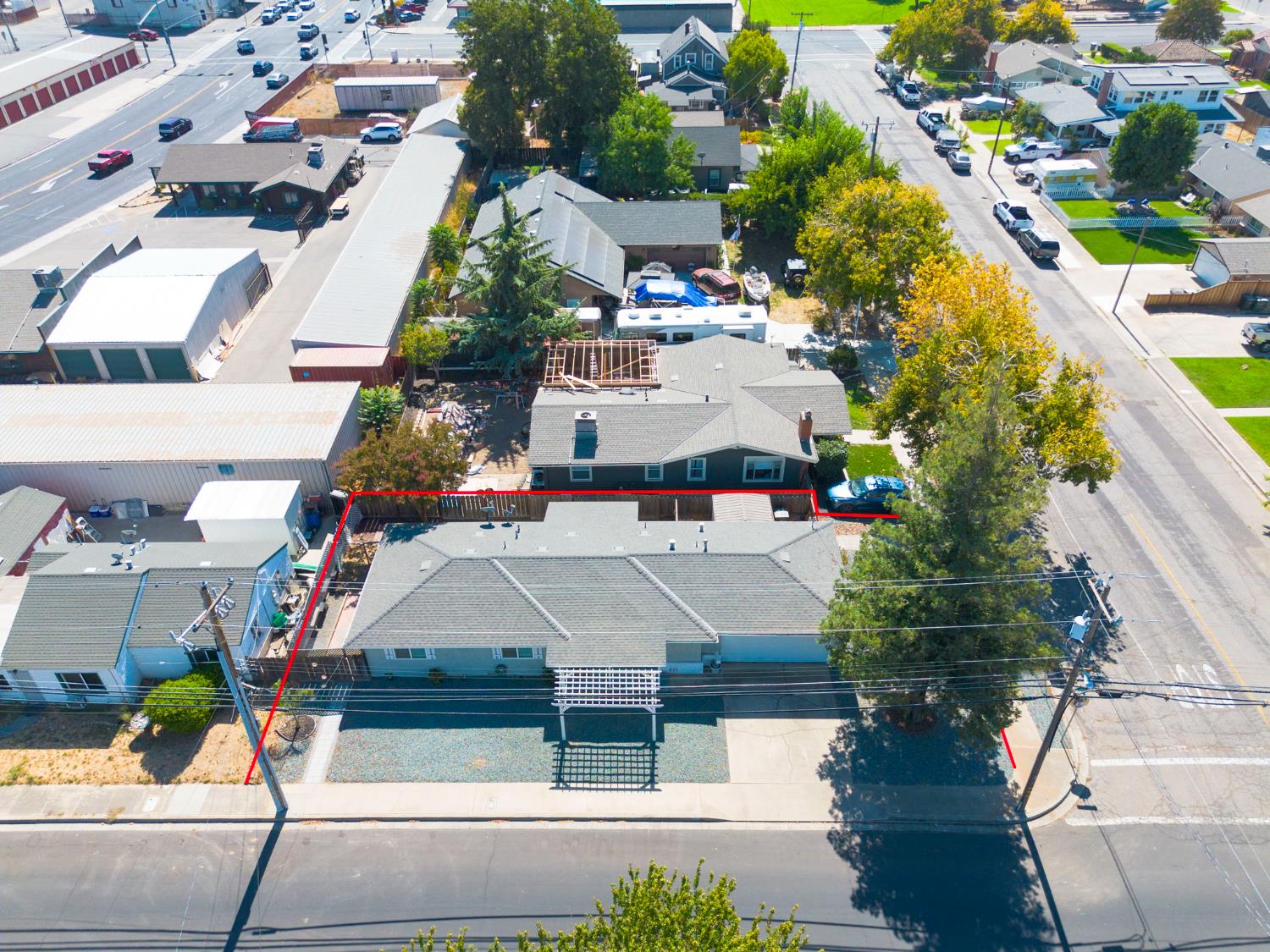 301 E North St, Oakdale, CA 95361