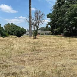 951 E Main St, Turlock, CA 95380