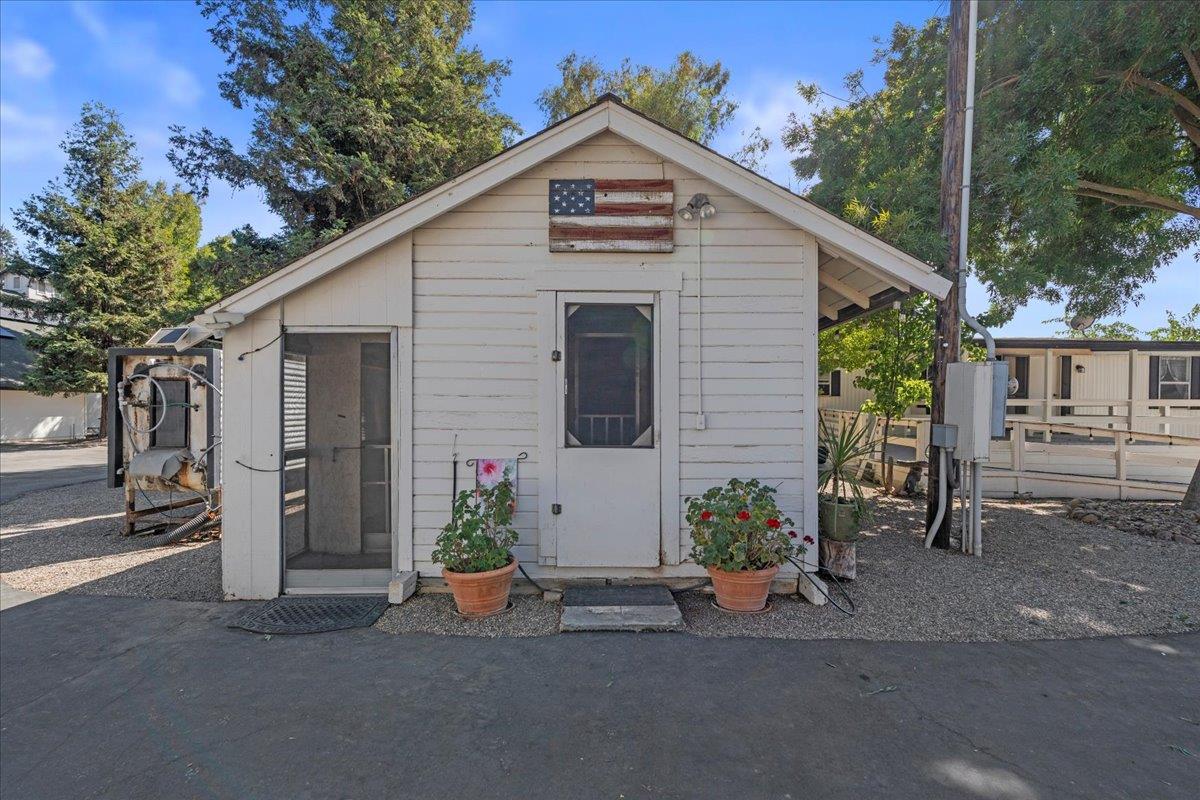 4616 Freelove Rd, Oakdale, CA 95361