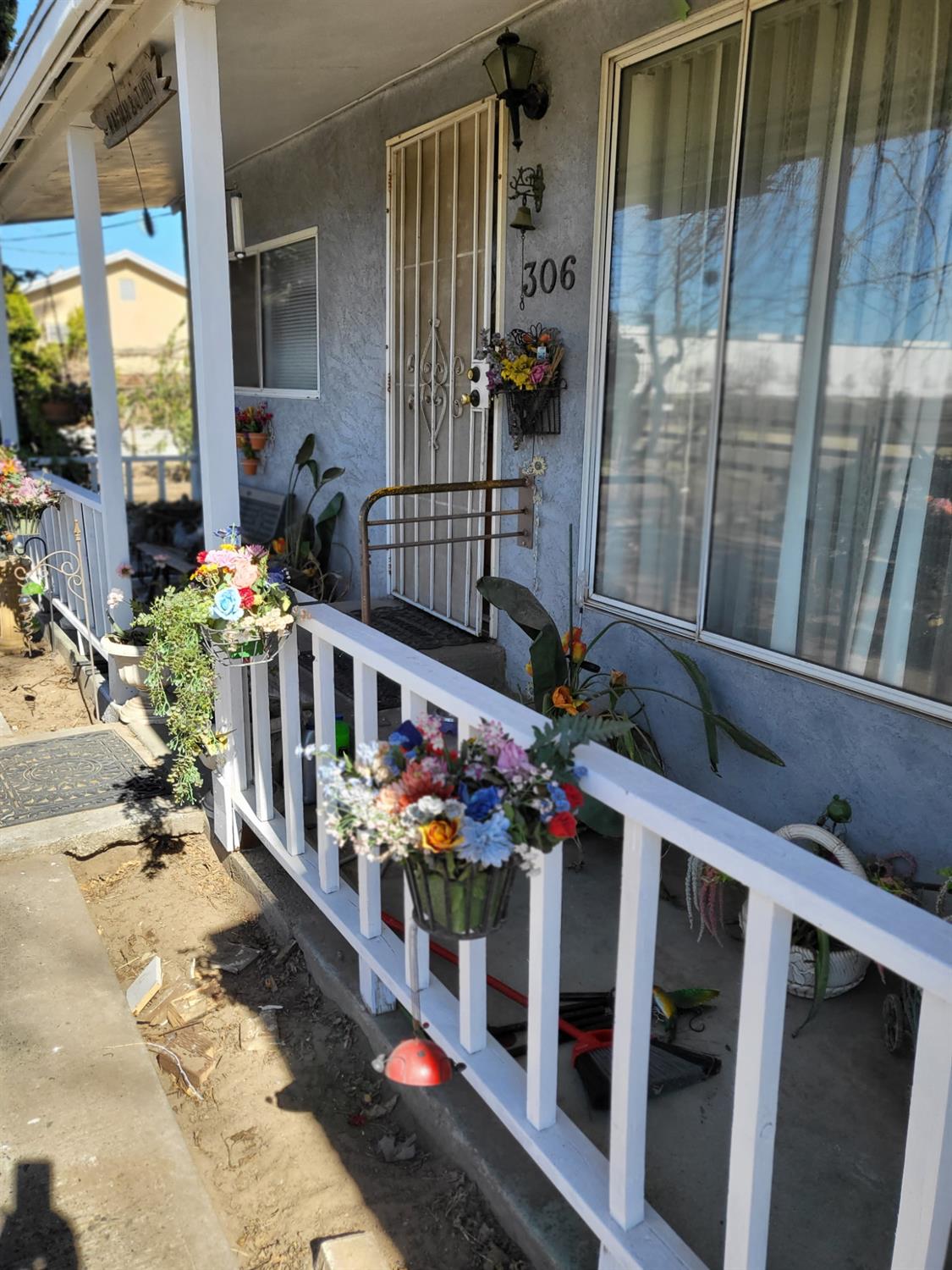 306 Fransil Ln, Turlock, CA 95380