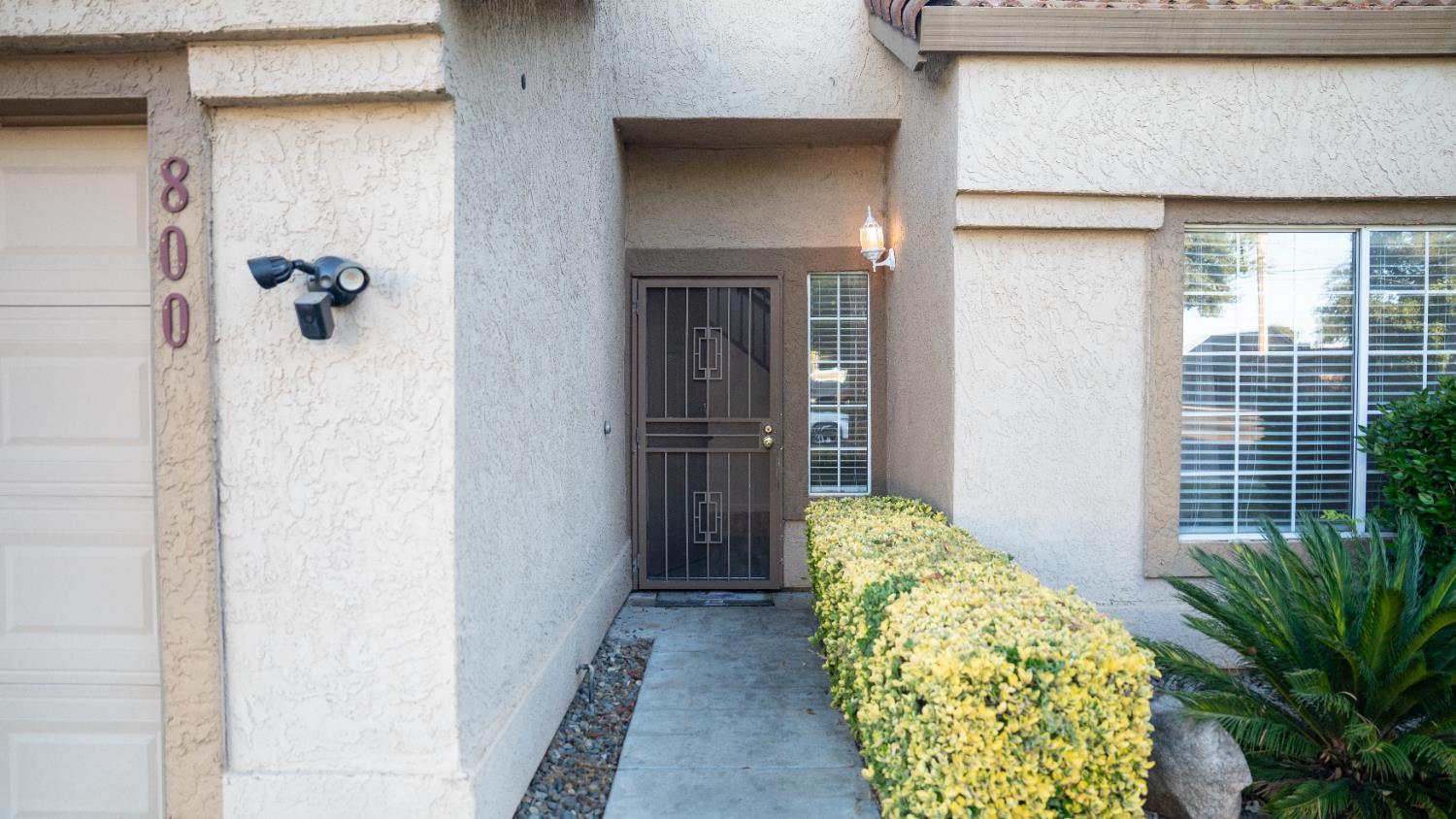 800 Pacheco Pl, Modesto, CA 95358