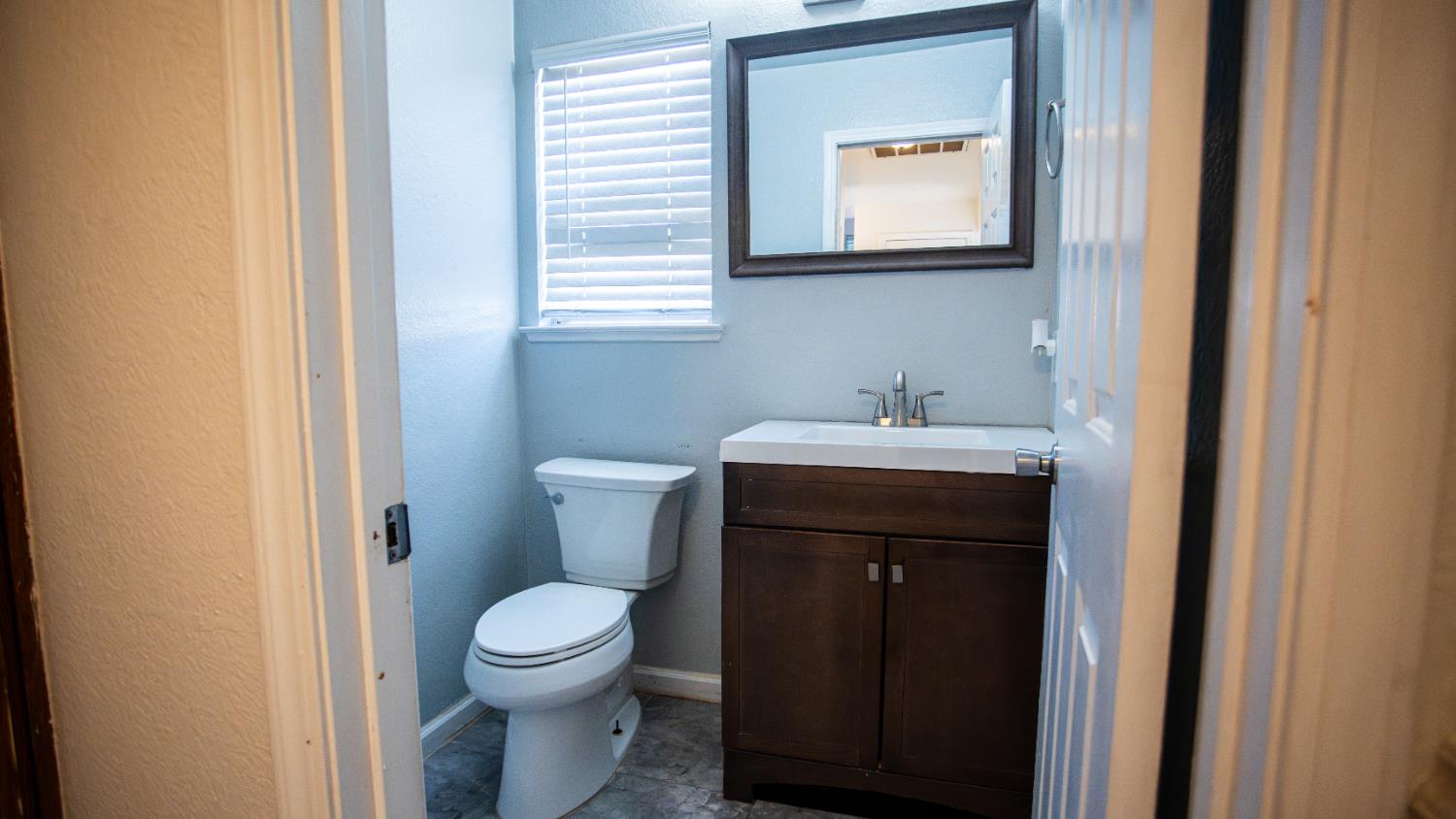 800 Pacheco Pl, Modesto, CA 95358