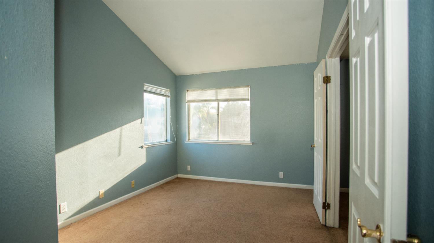 800 Pacheco Pl, Modesto, CA 95358