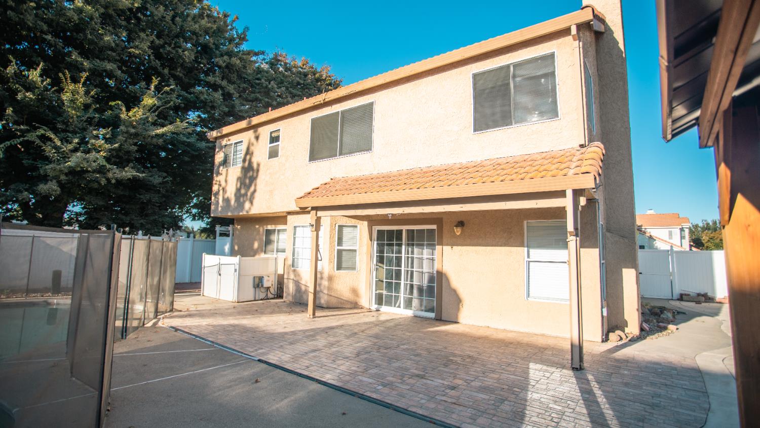 800 Pacheco Pl, Modesto, CA 95358