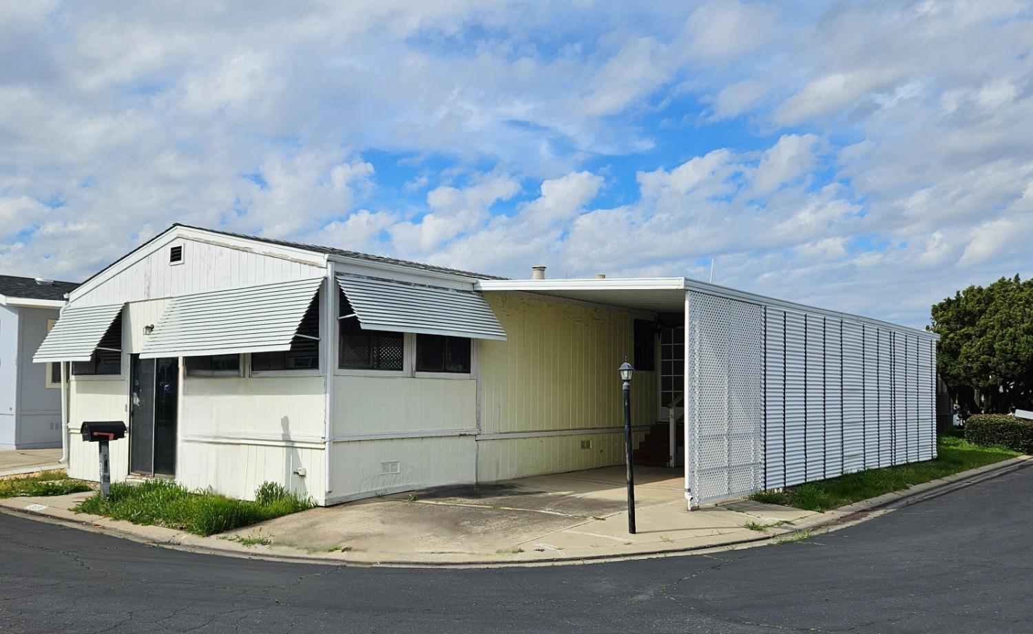 2240 Golden Oak Ln #103, Merced, CA 95341