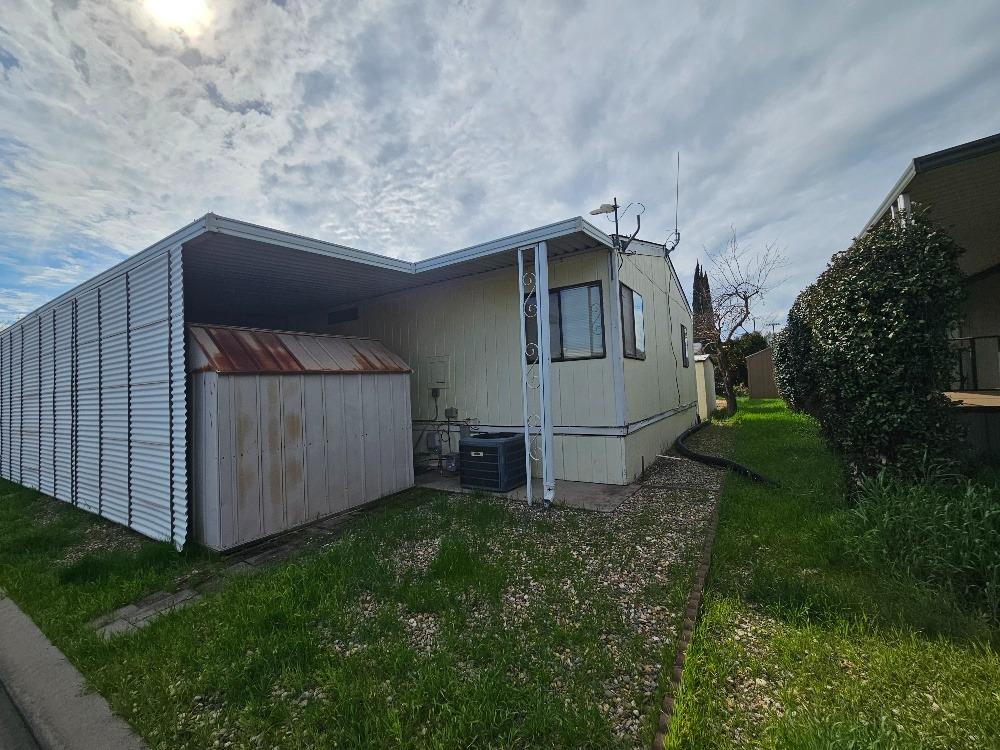 2240 Golden Oak Ln #103, Merced, CA 95341