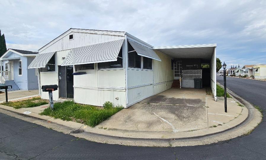 2240 Golden Oak Ln #103, Merced, CA 95341