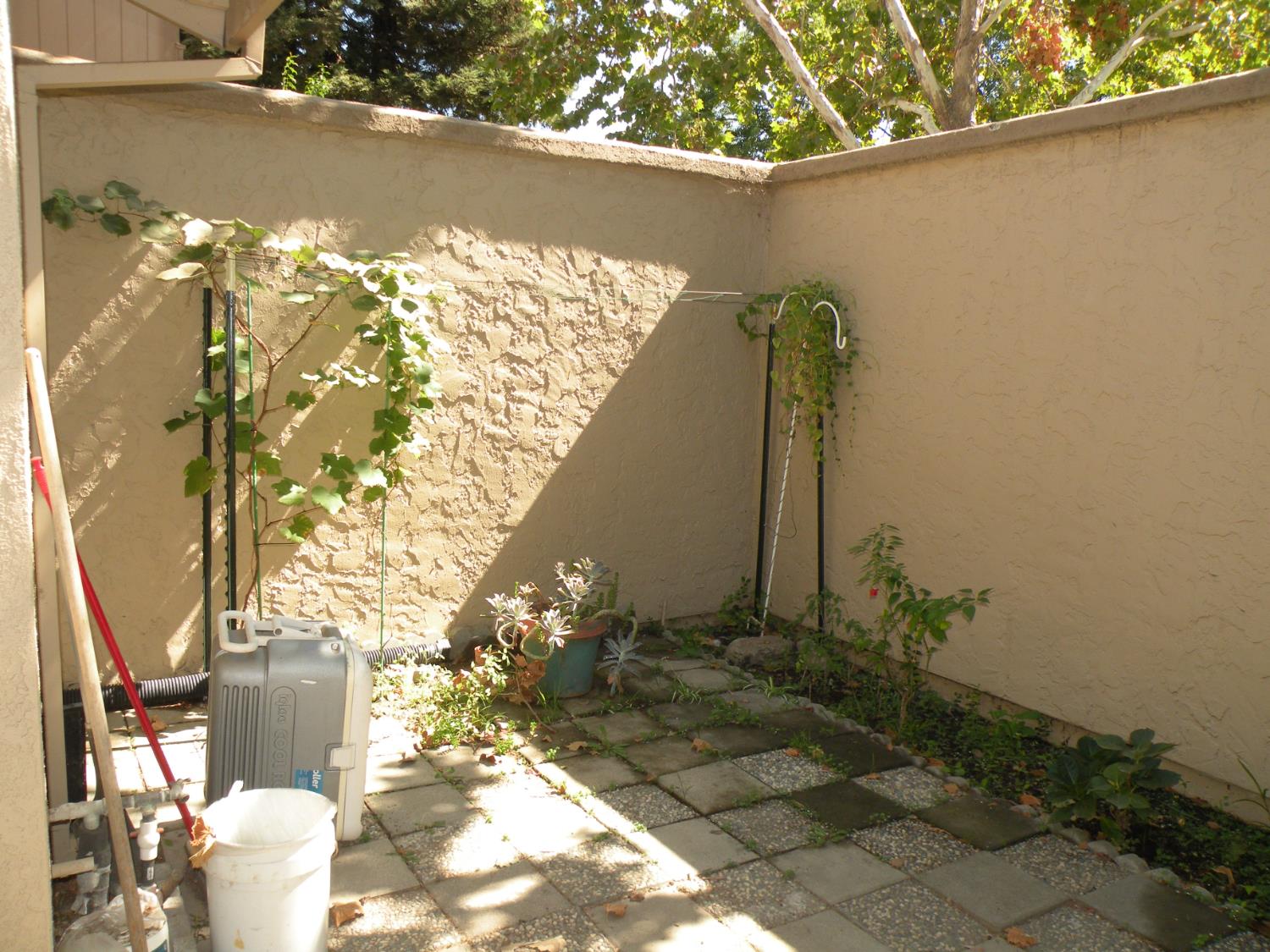 4045 Dale Rd #C, Modesto, CA 95356