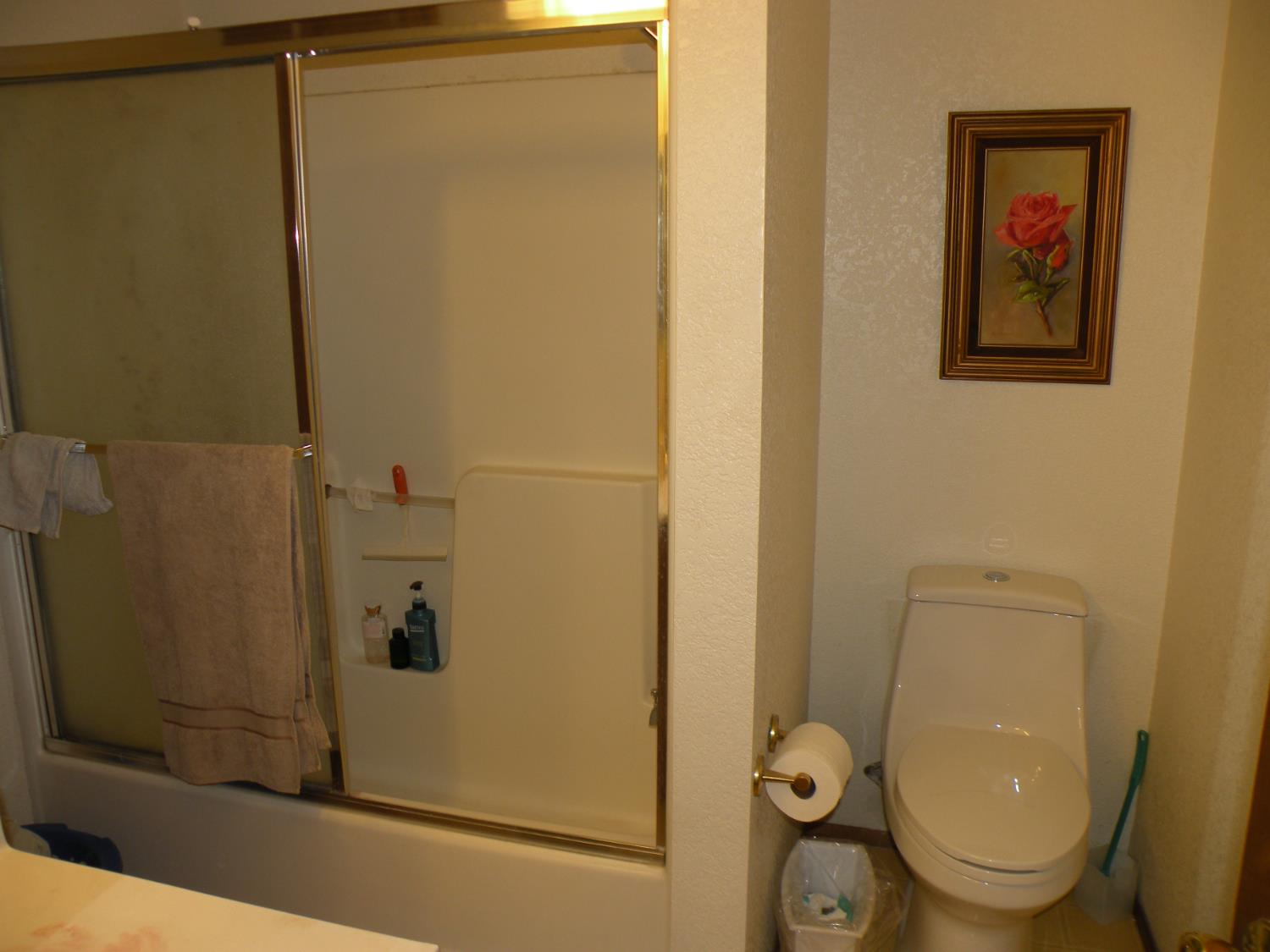 4045 Dale Rd #C, Modesto, CA 95356