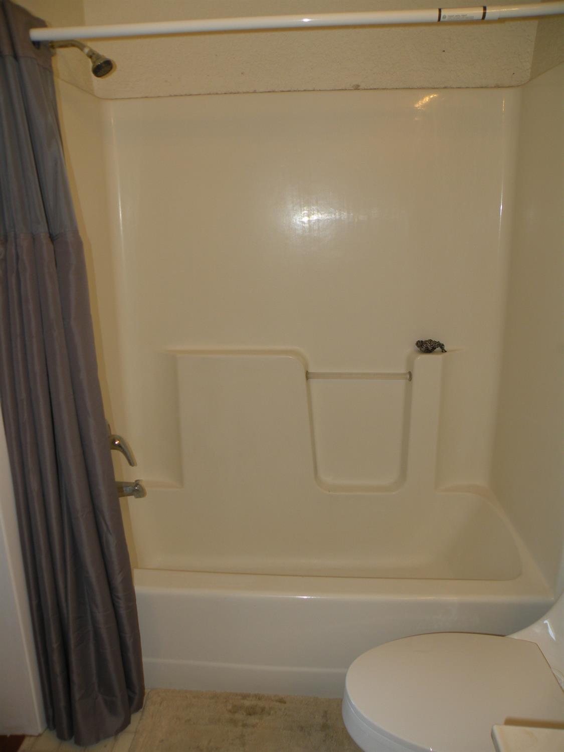 4045 Dale Rd #C, Modesto, CA 95356