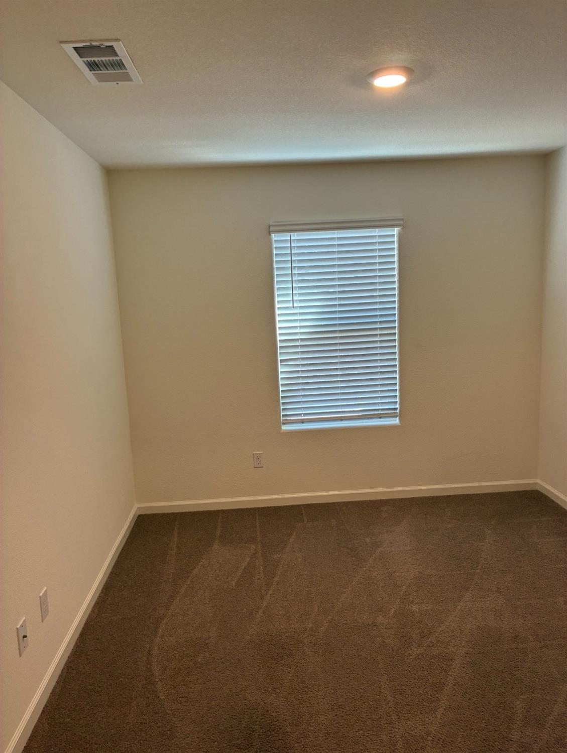 2272 Sanders Ct, Los Banos, CA 93635