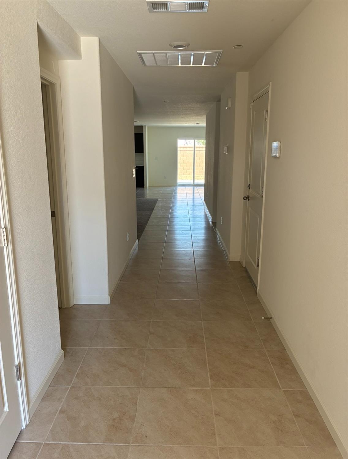 2272 Sanders Ct, Los Banos, CA 93635