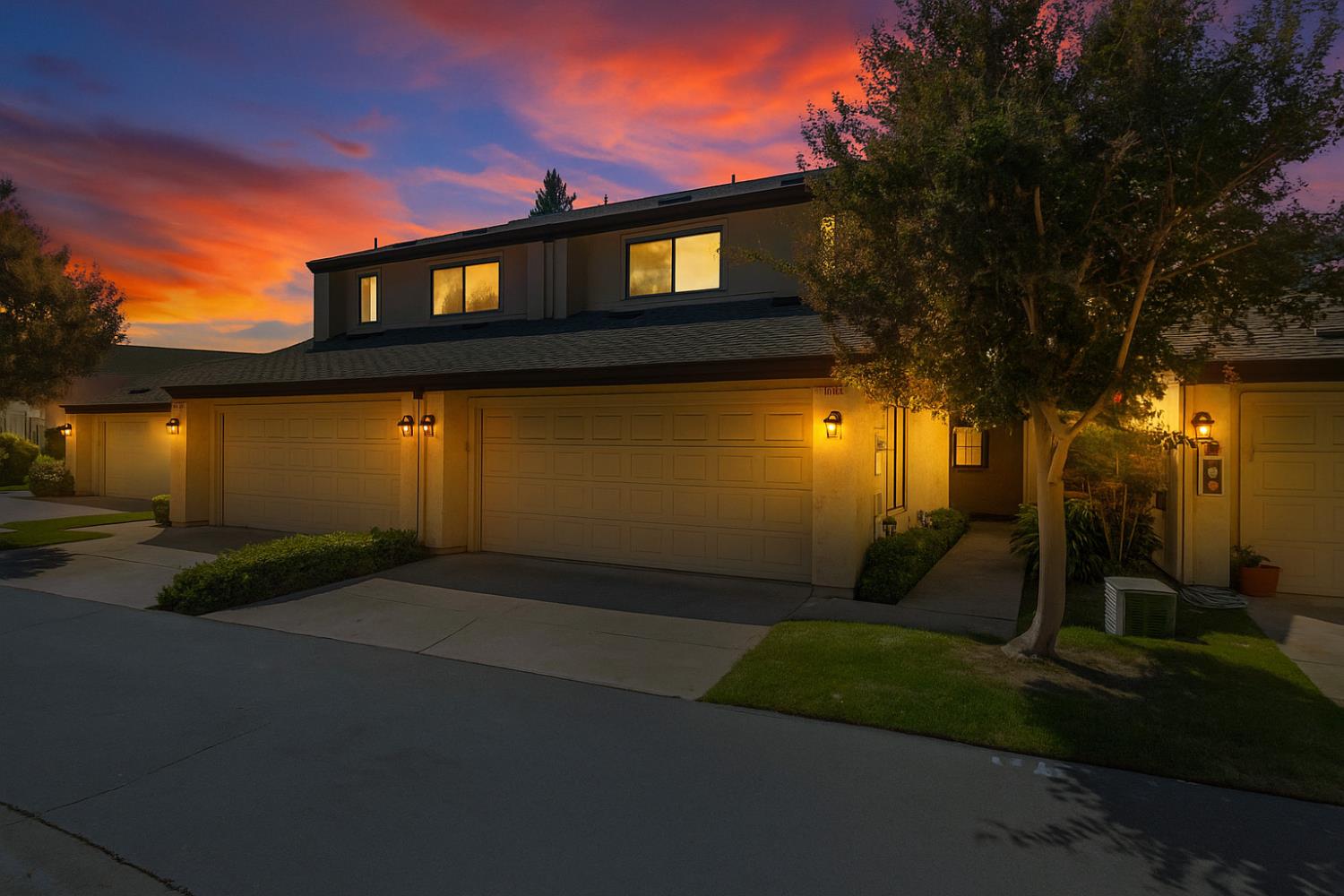 1126 Cedar Creek Dr #2, Modesto, CA 95355