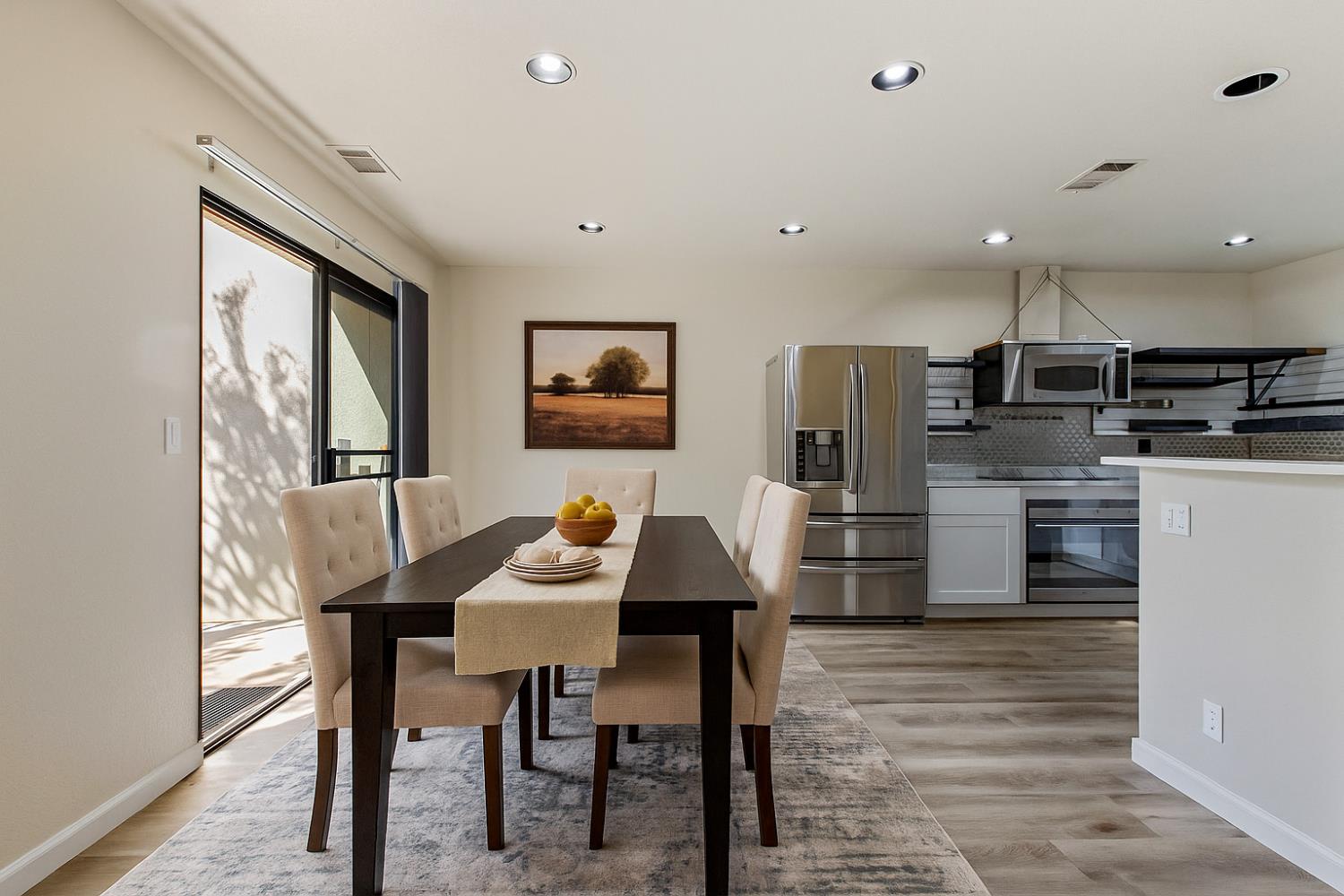 1126 Cedar Creek Dr #2, Modesto, CA 95355