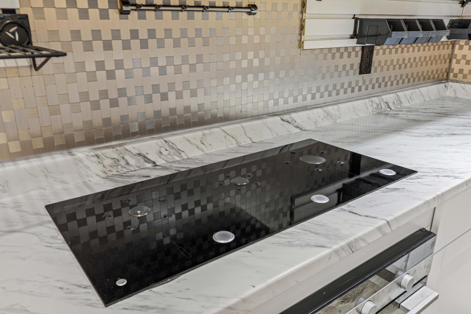 1126 Cedar Creek Dr #2, Modesto, CA 95355