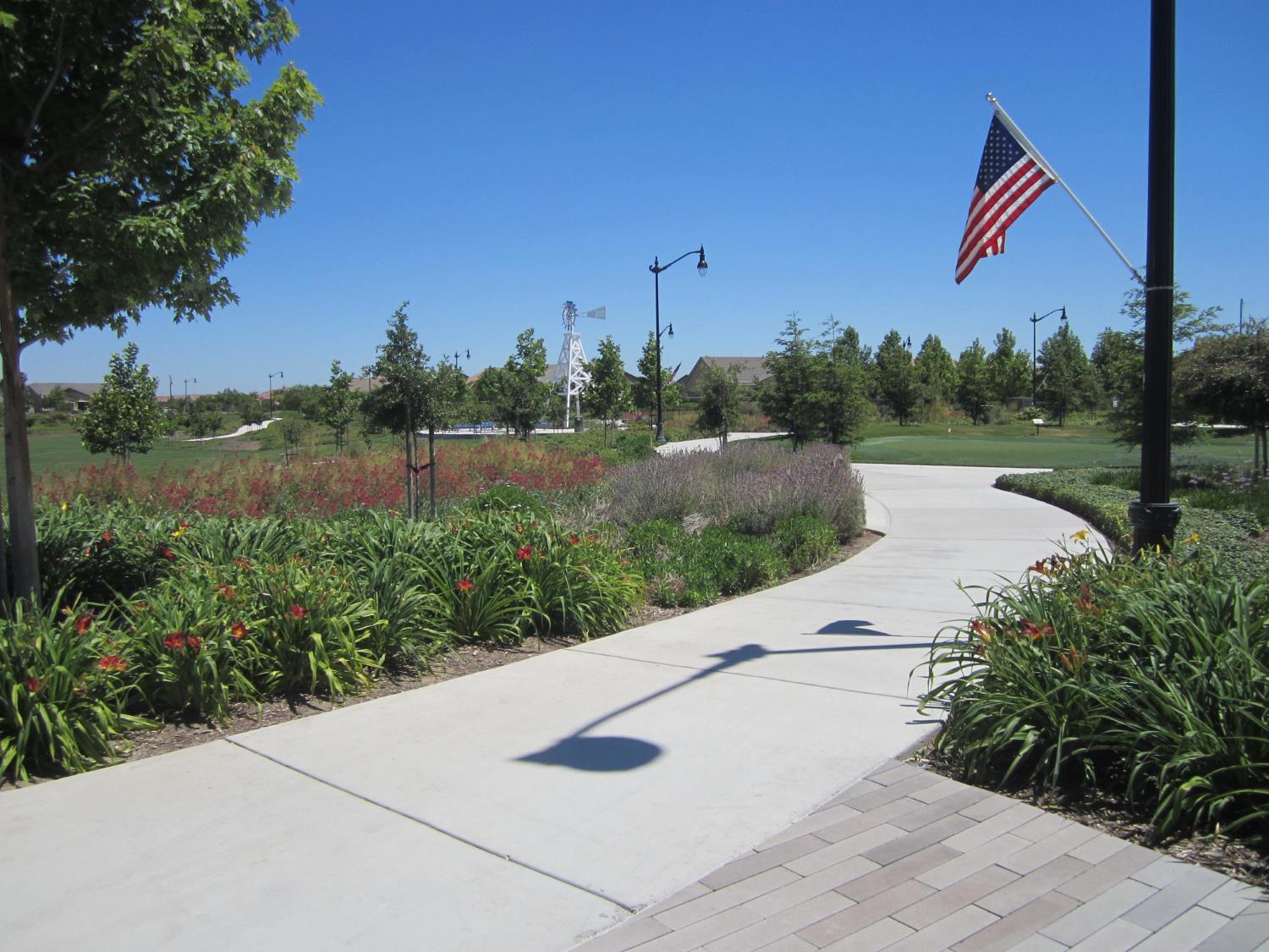 2473 Dutchwood Ln, Manteca, CA 95336