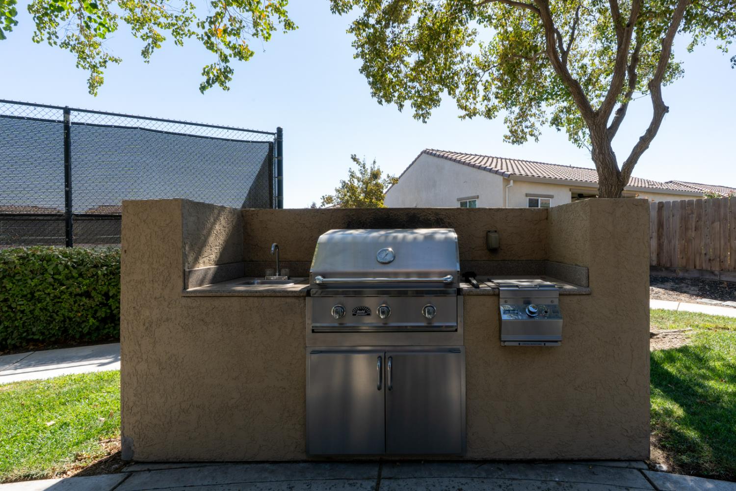 601 Betten St, Los Banos, CA 93635