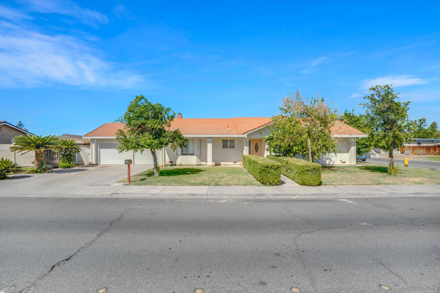 517 W Tuolumne Rd, Turlock, CA 95382