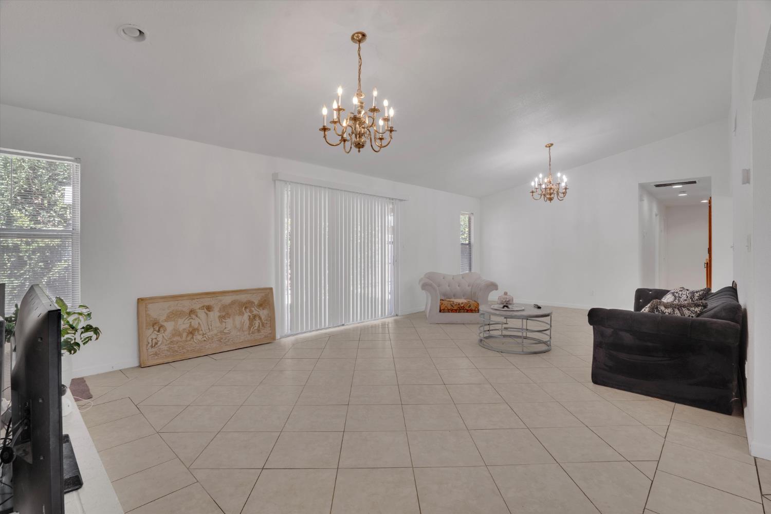 517 W Tuolumne Rd, Turlock, CA 95382