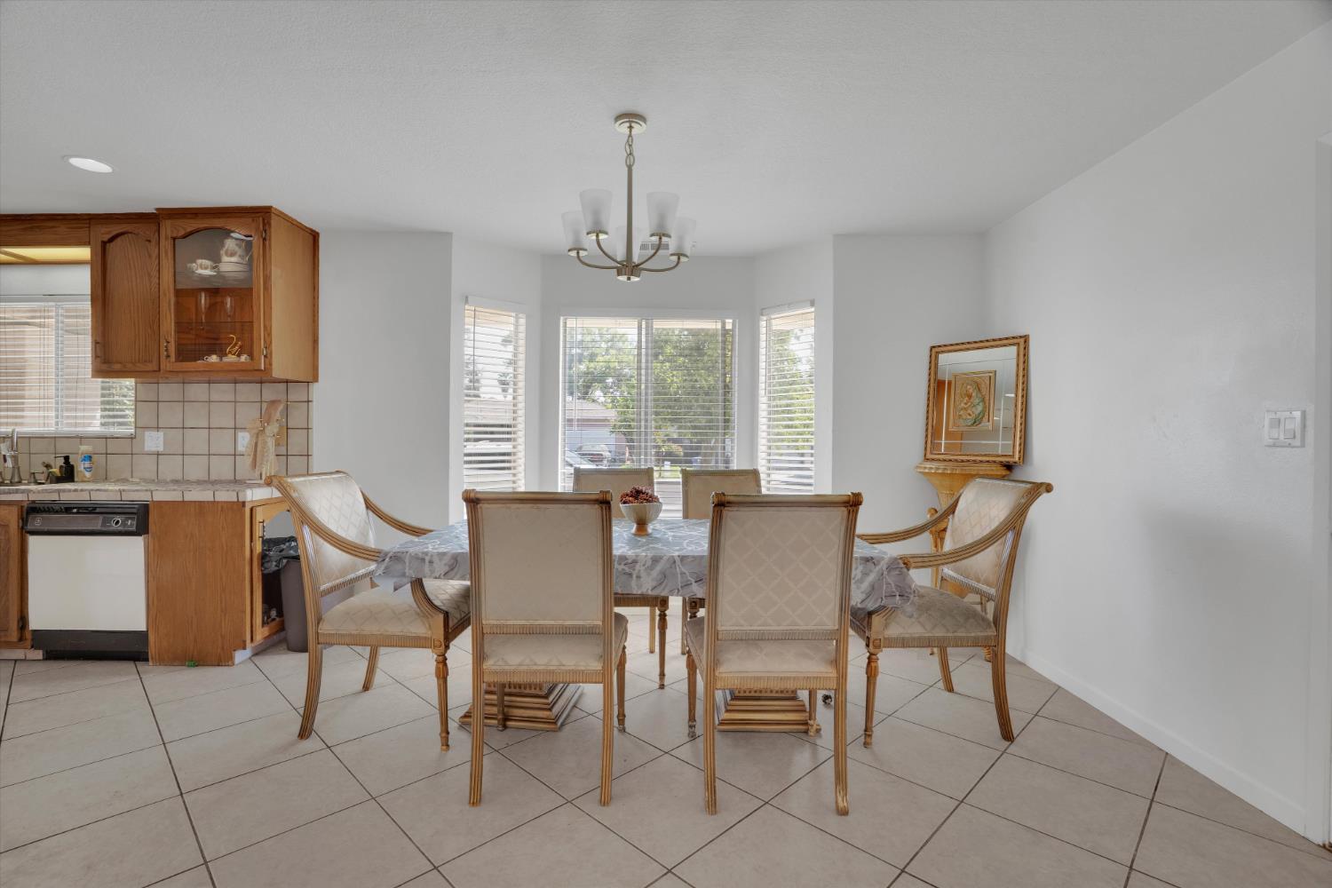 517 W Tuolumne Rd, Turlock, CA 95382