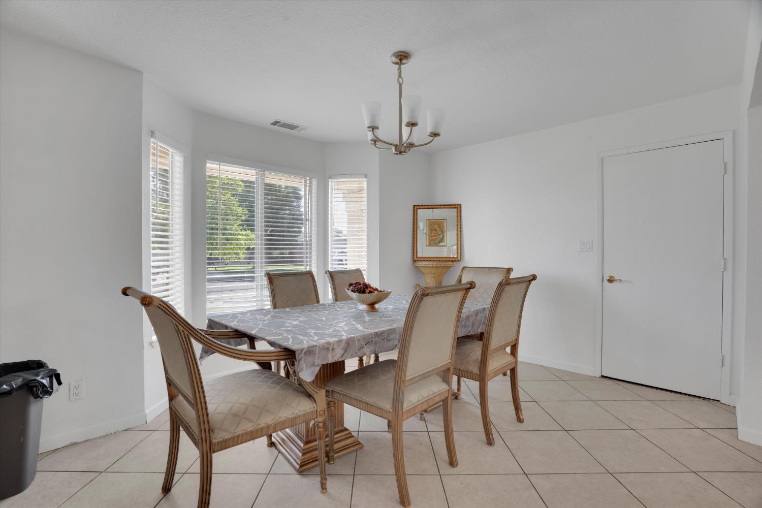 517 W Tuolumne Rd, Turlock, CA 95382