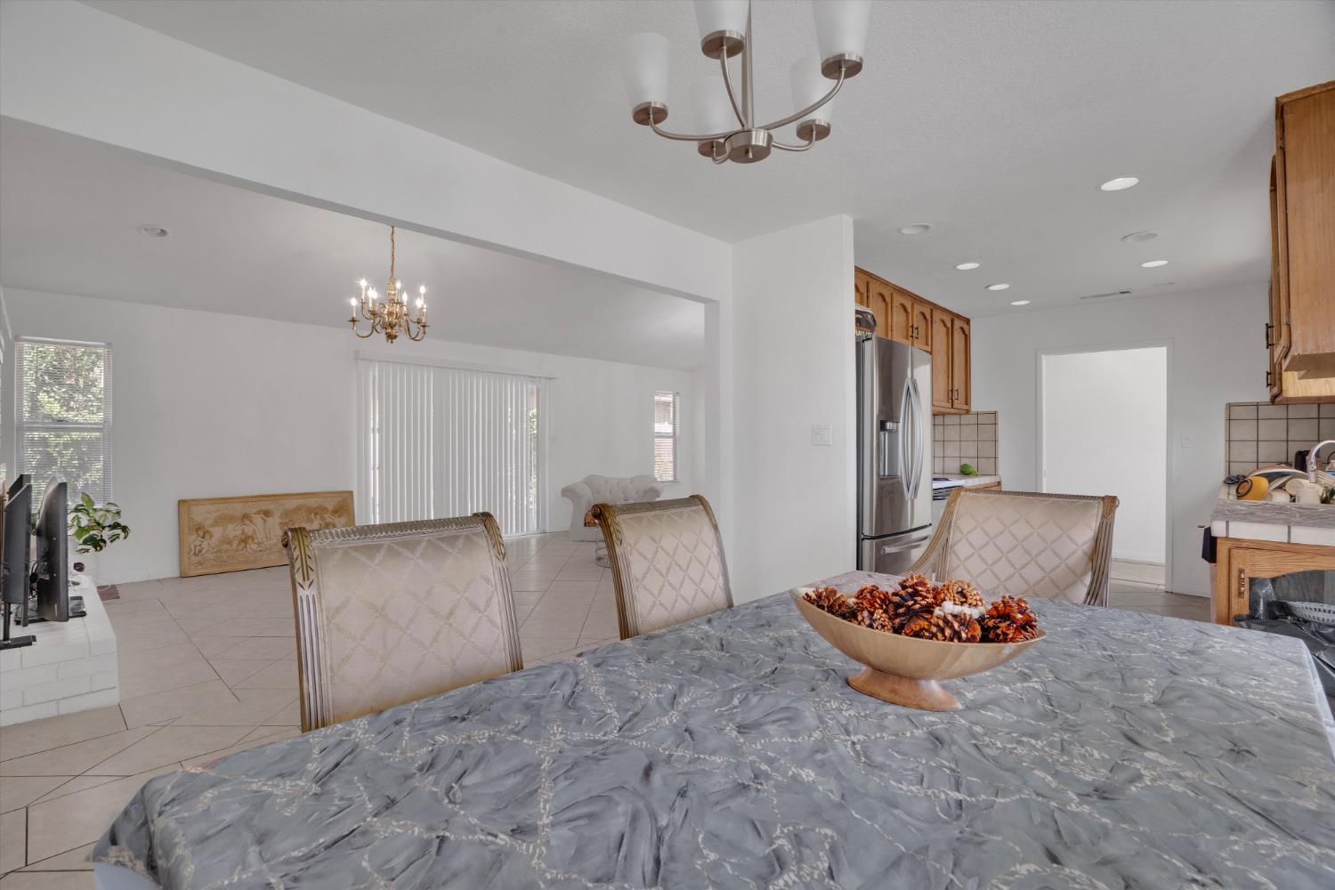 517 W Tuolumne Rd, Turlock, CA 95382