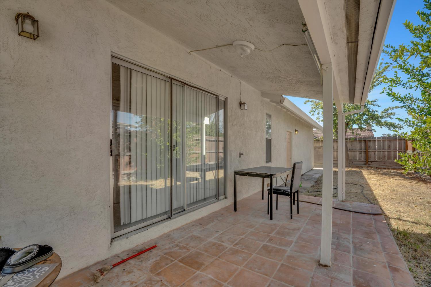 517 W Tuolumne Rd, Turlock, CA 95382