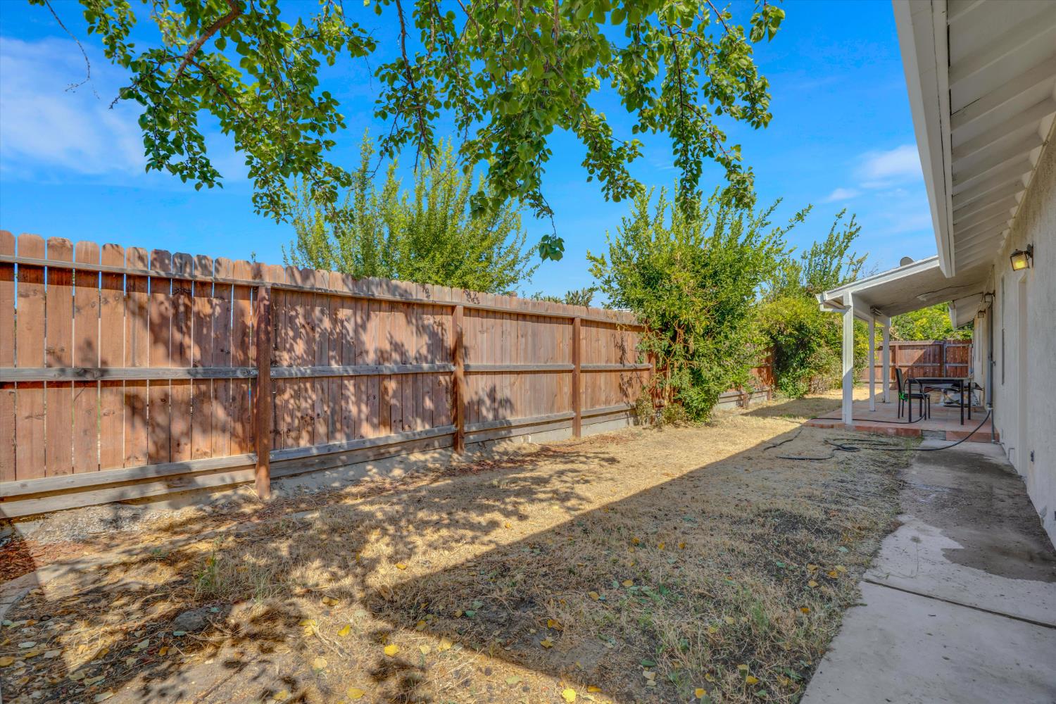 517 W Tuolumne Rd, Turlock, CA 95382
