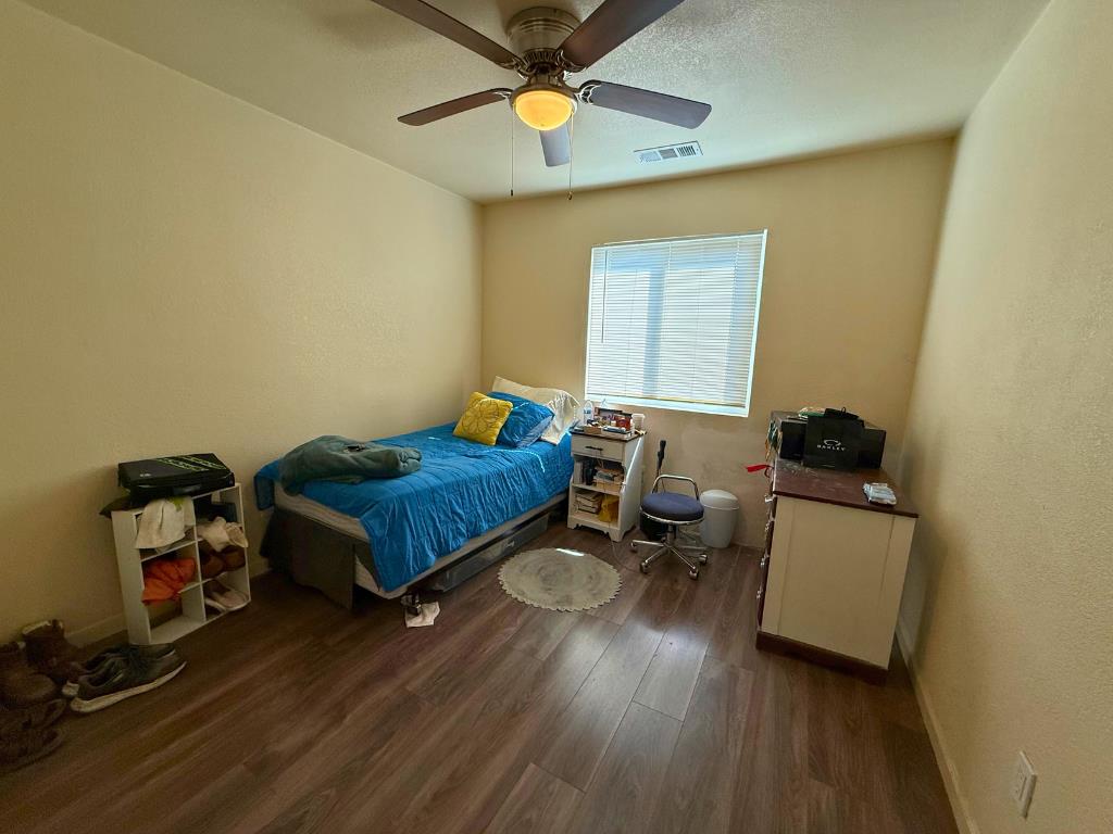 140 Algen Ave, Modesto, CA 95358