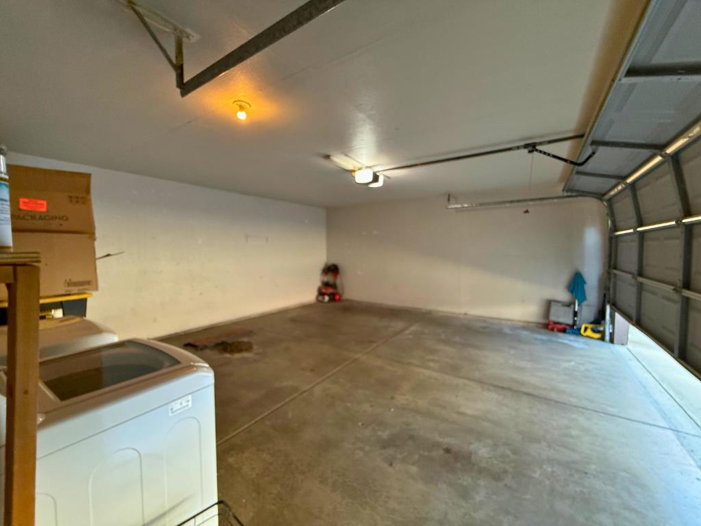 140 Algen Ave, Modesto, CA 95358