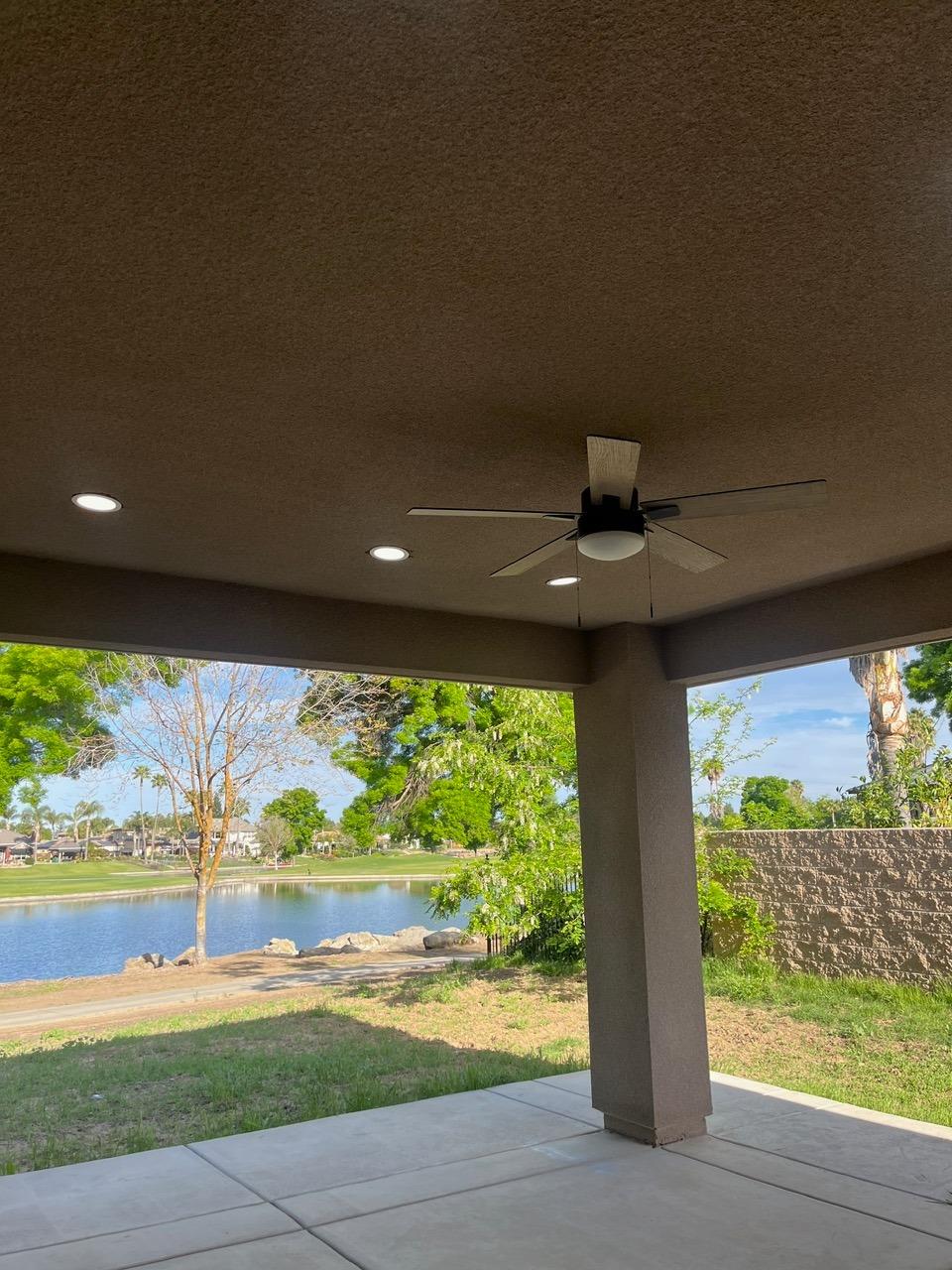 8230 Lake Shore Dr, Chowchilla, CA 93610