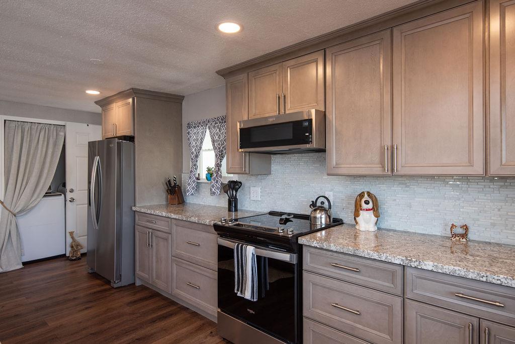 107 Schooner, Modesto, CA 95356