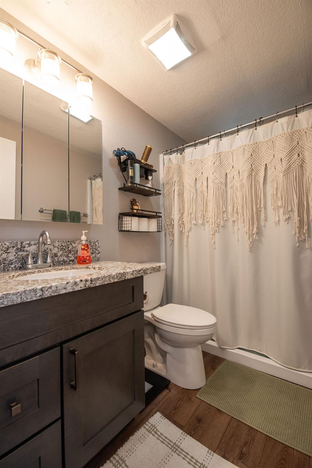 107 Schooner, Modesto, CA 95356