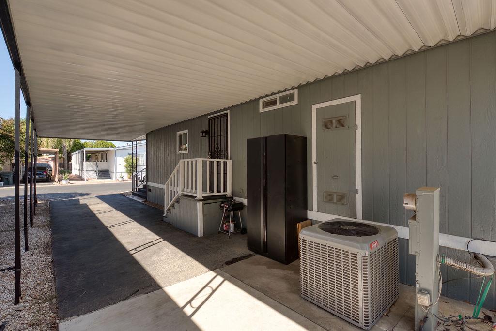 107 Schooner, Modesto, CA 95356