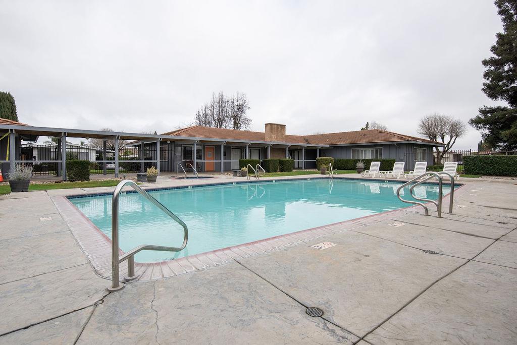 107 Schooner, Modesto, CA 95356