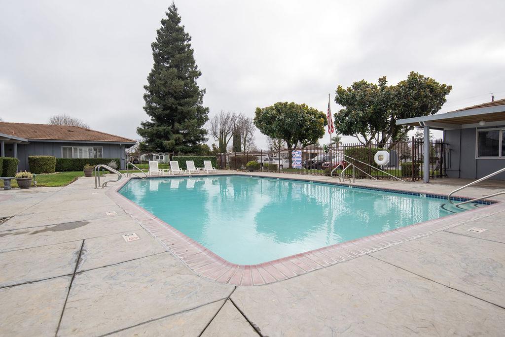 107 Schooner, Modesto, CA 95356