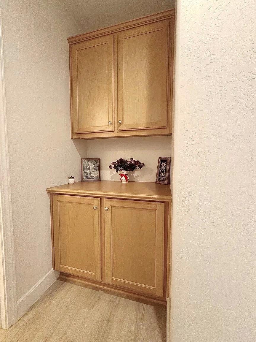 1405 W Tyler Ct, Visalia, CA 93291