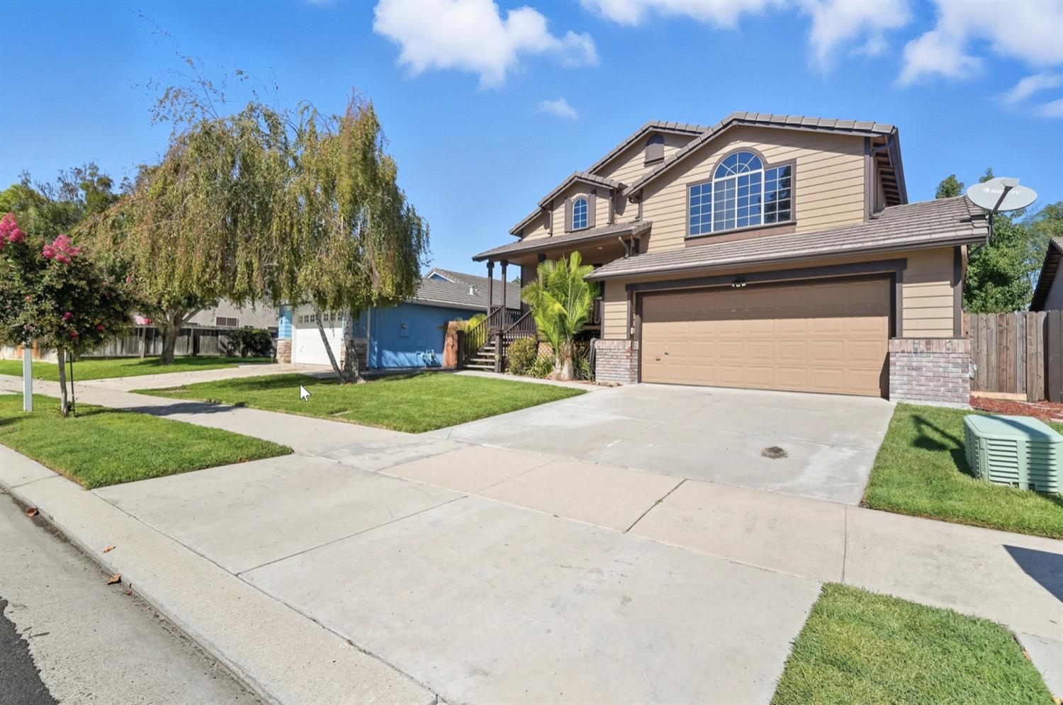1931 Diamond Oak Way, Manteca, CA 95336