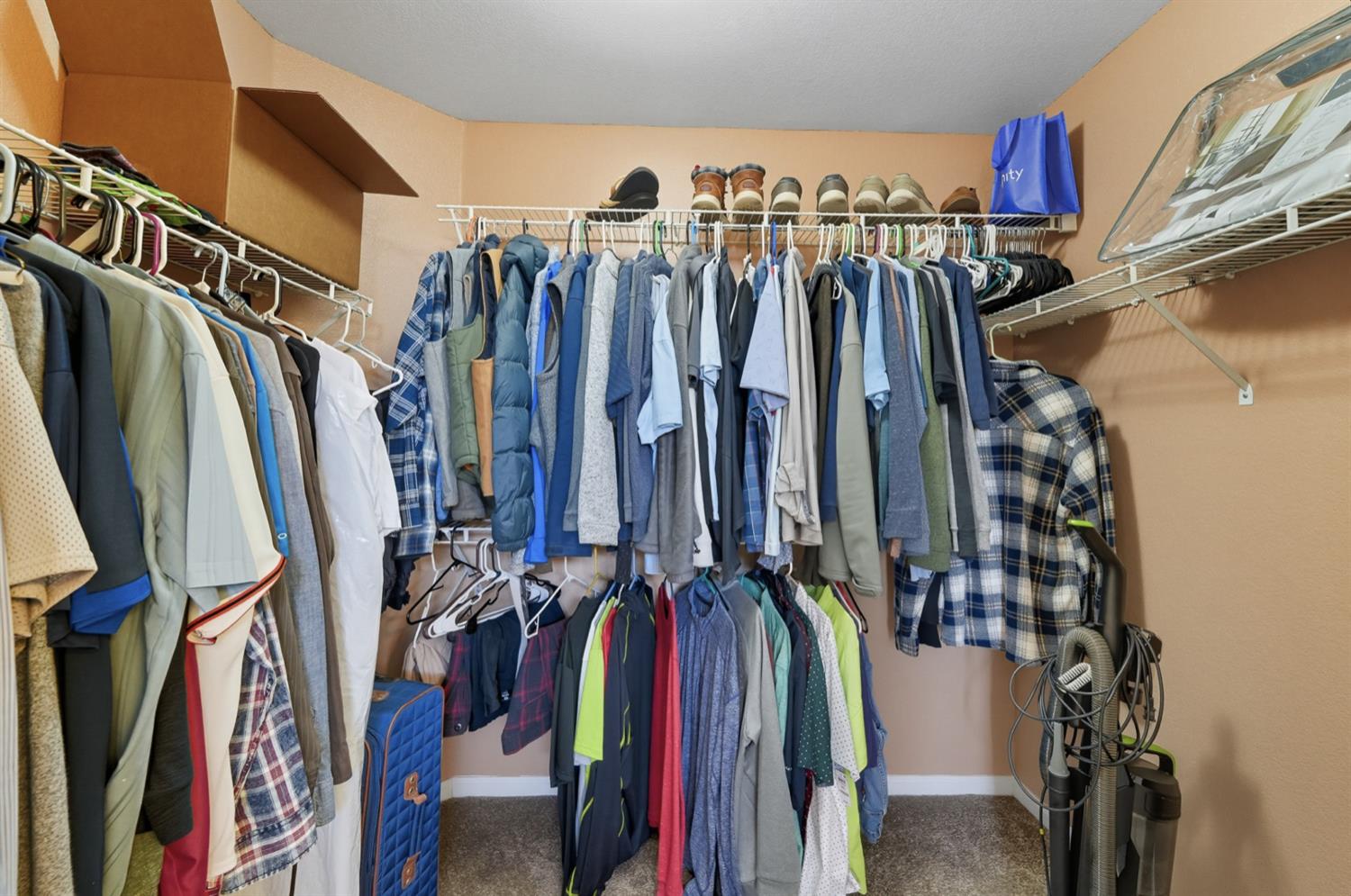 1931 Diamond Oak Way, Manteca, CA 95336