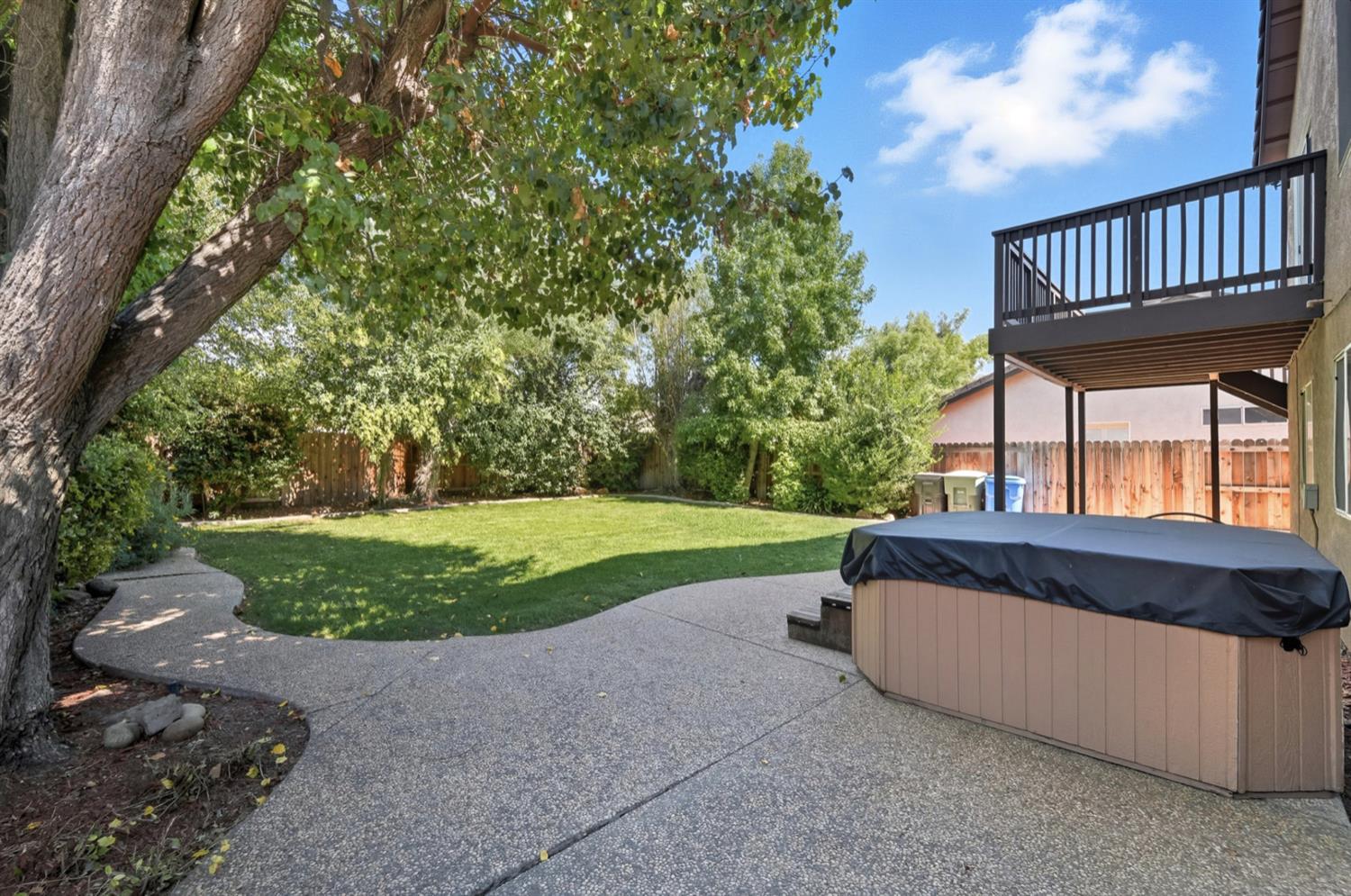 1931 Diamond Oak Way, Manteca, CA 95336