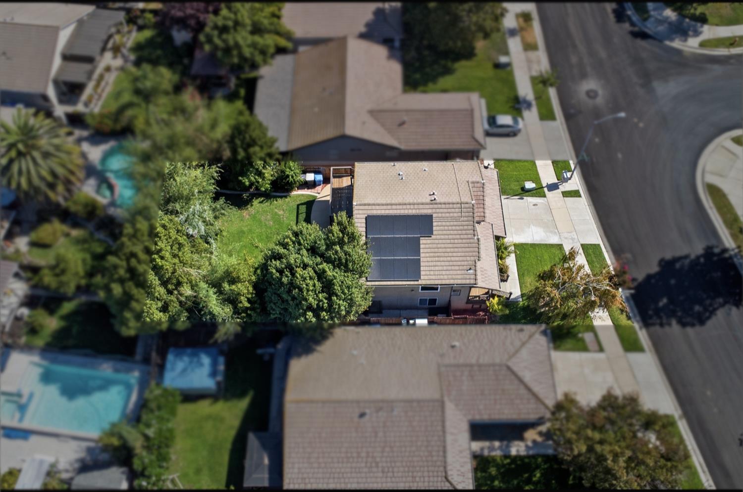 1931 Diamond Oak Way, Manteca, CA 95336