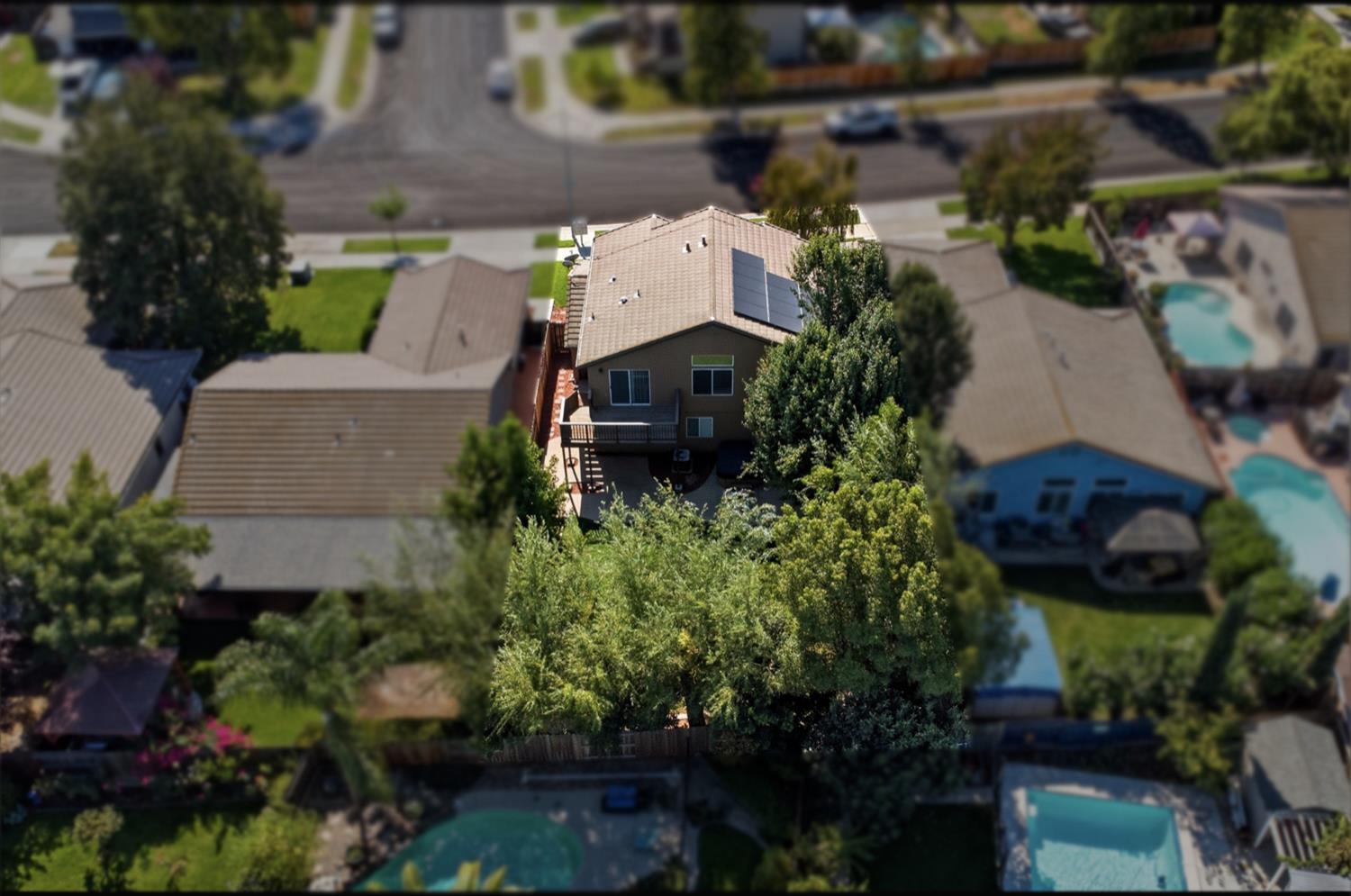 1931 Diamond Oak Way, Manteca, CA 95336