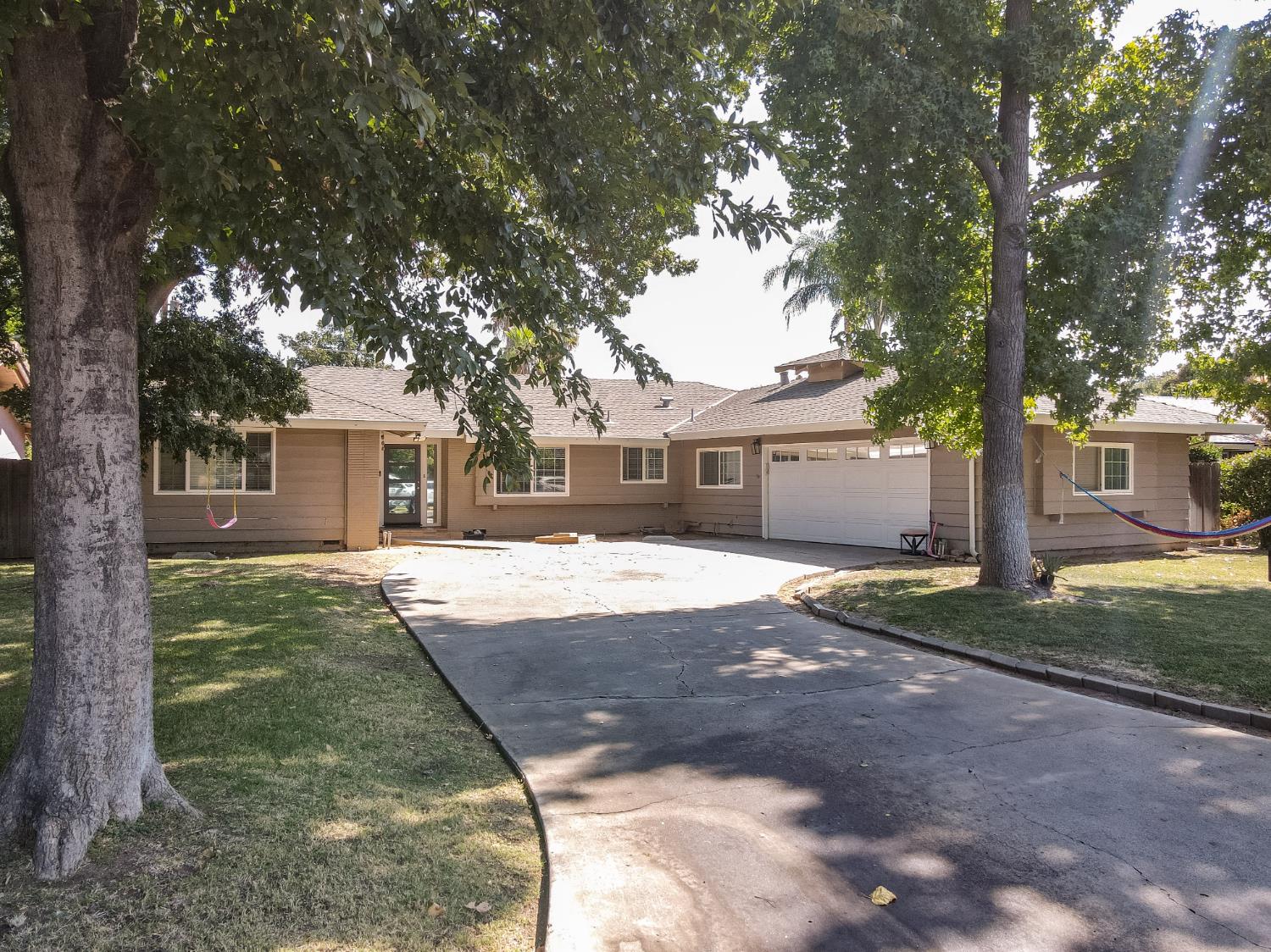 2806 Tahoe Dr, Merced, CA 95340