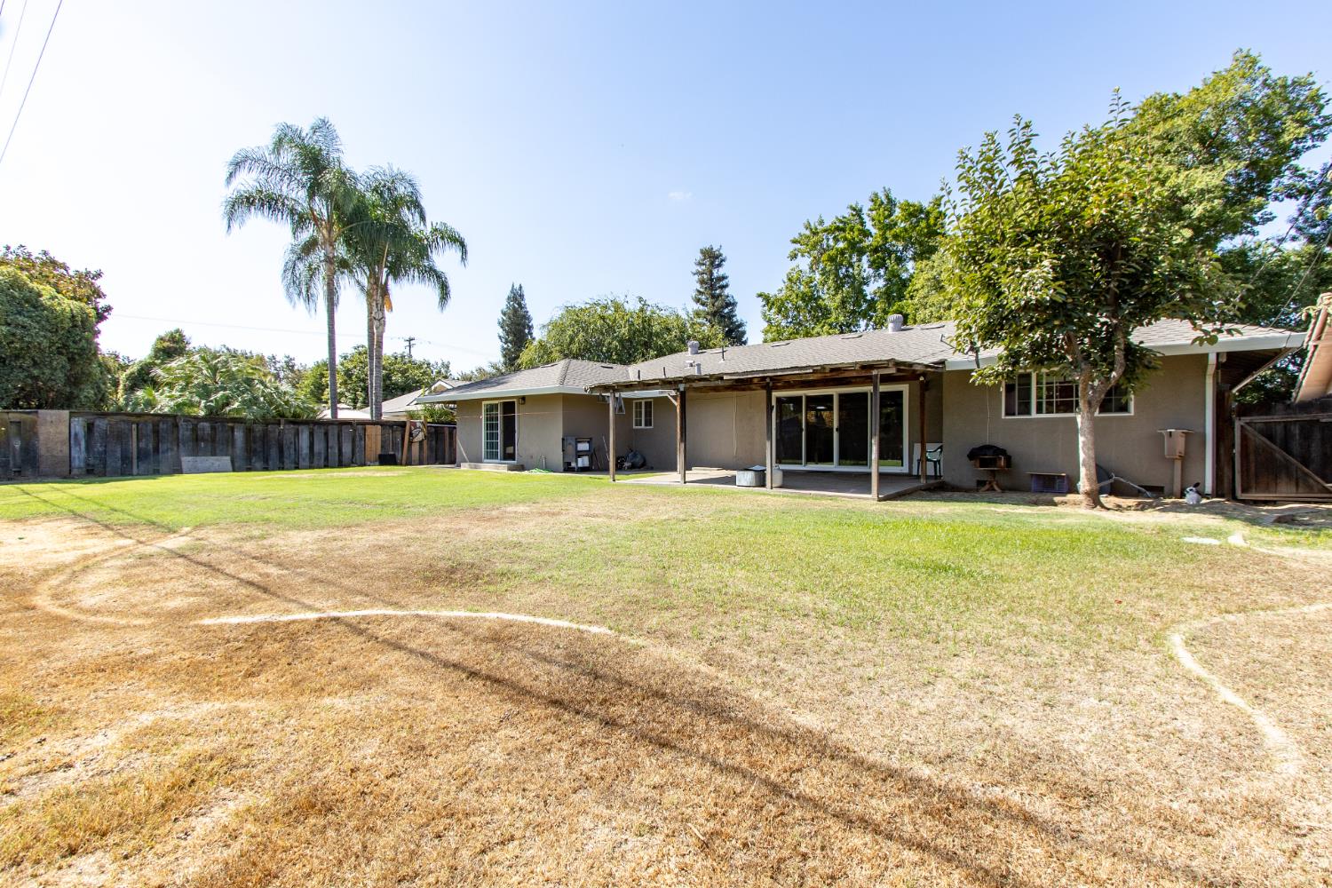 2806 Tahoe Dr, Merced, CA 95340