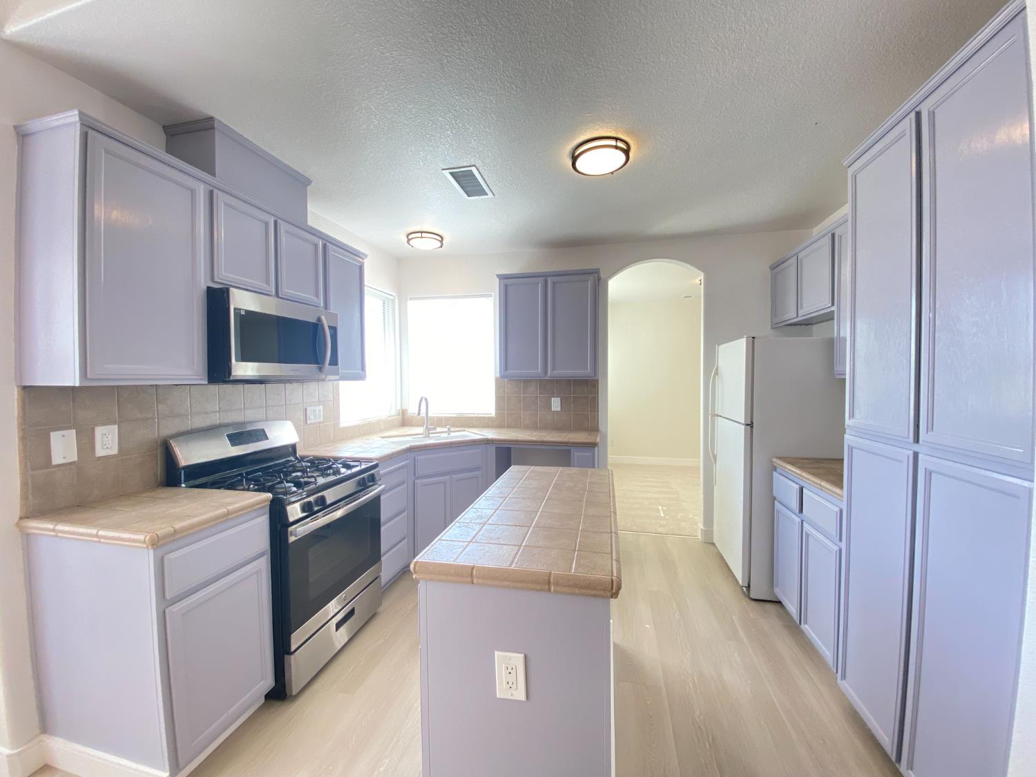 1716 Via Milano, Gustine, CA 95322