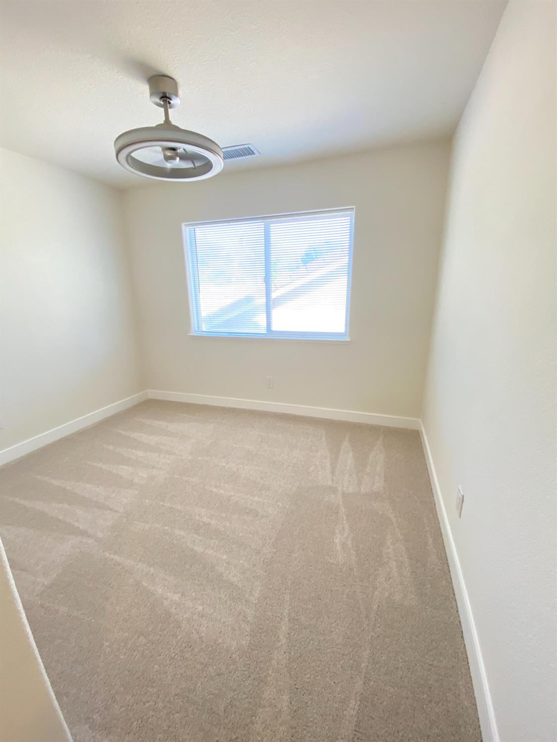 1716 Via Milano, Gustine, CA 95322